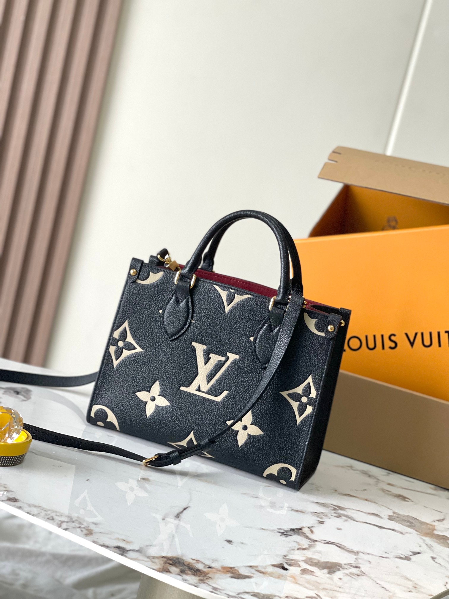 Louis Vuitton Onthego Small Handbag M45659 - Image 3