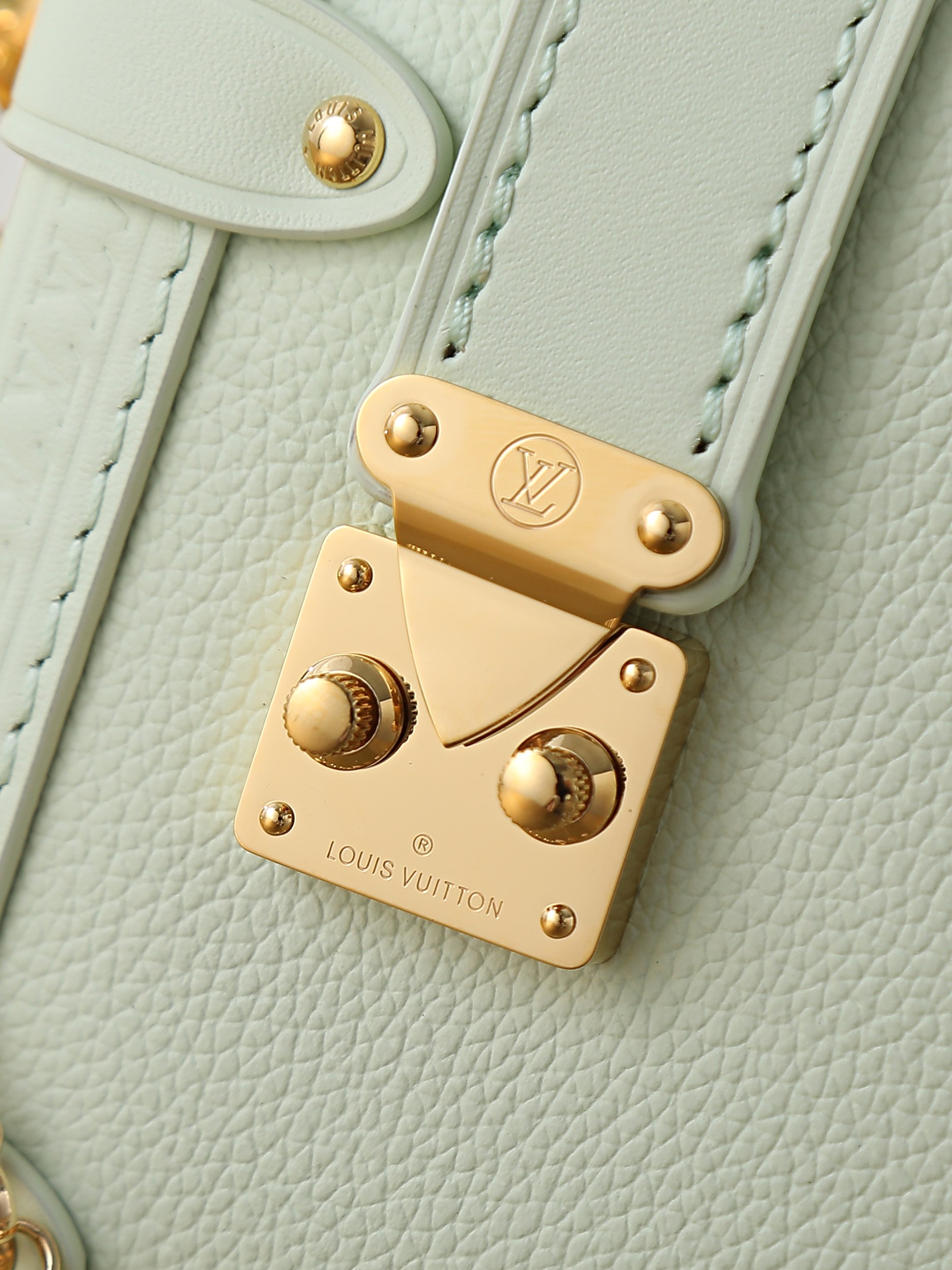 Louis Vuitton Side Trunk Handbag in Monogram Canvas - Image 3