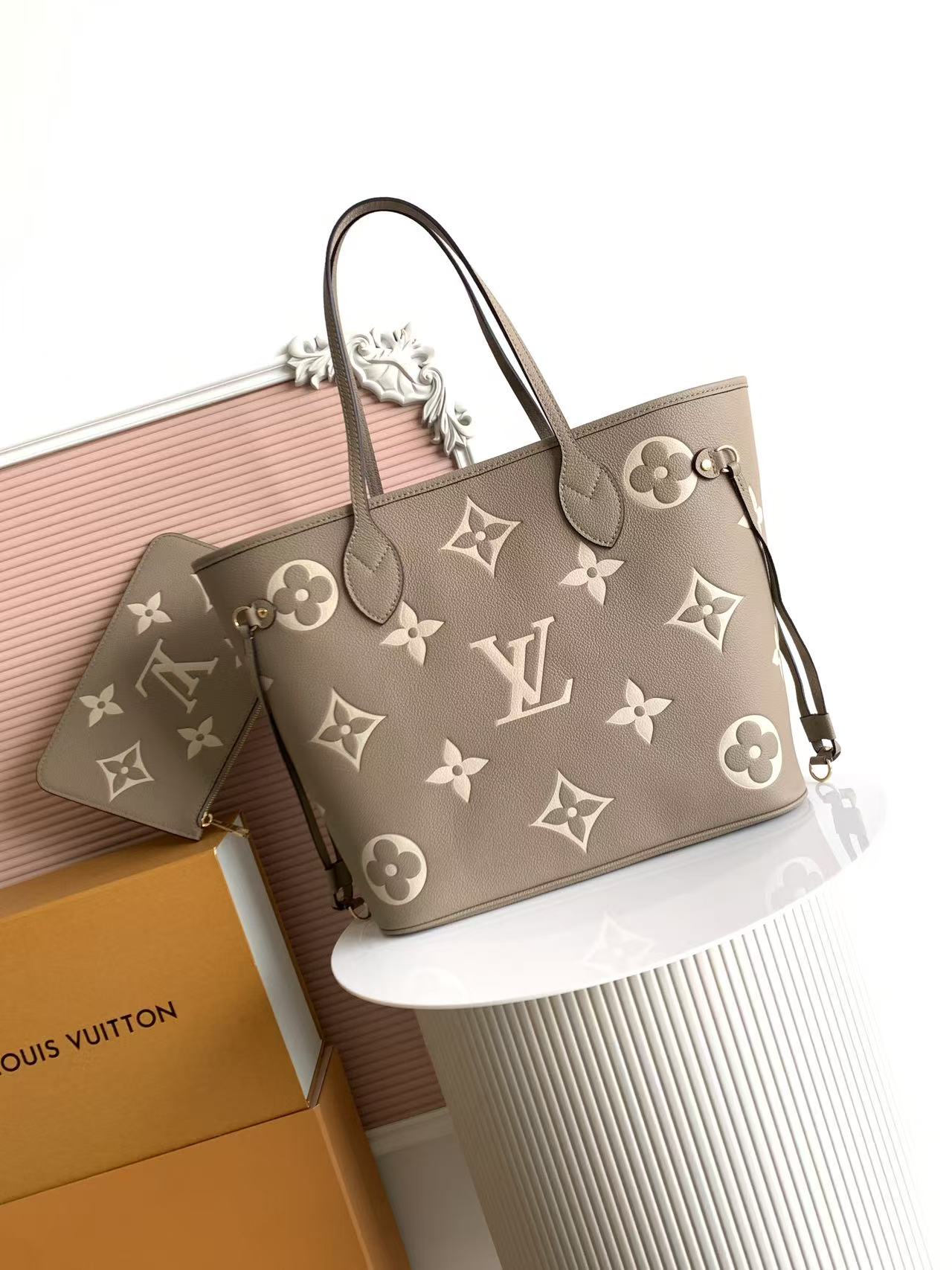 Louis Vuitton Neverfull MM Tote Bag in Monogram Empreinte Leather - Image 3