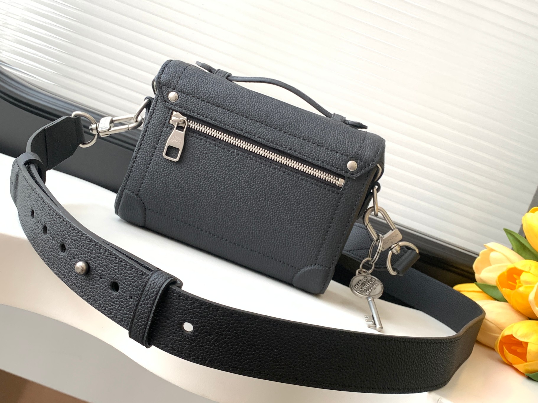Louis Vuitton Soul Trunk Crossbody Bag M11516 - Image 3