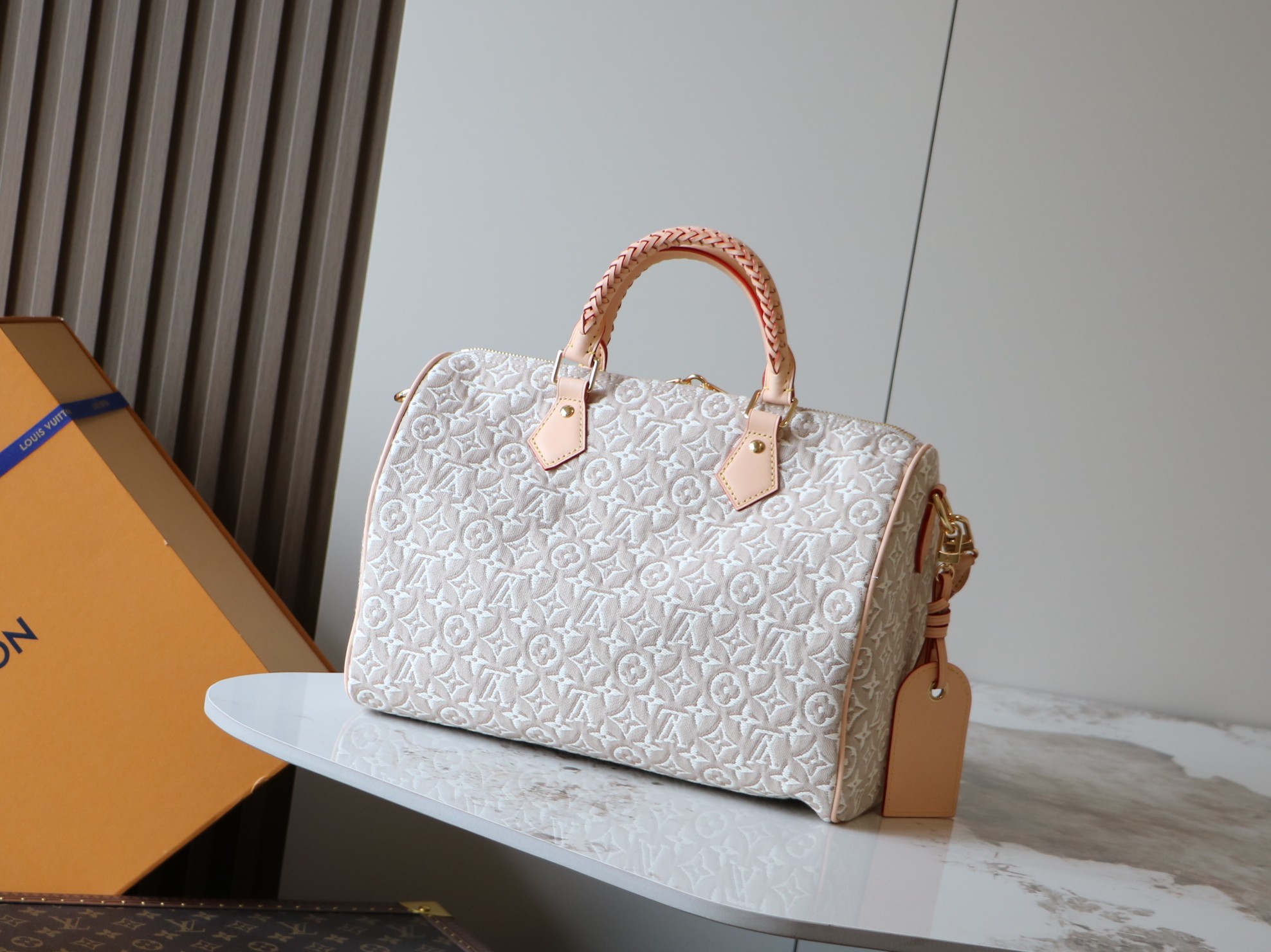 Louis Vuitton Speedy Soft 30 Handbag - Image 3