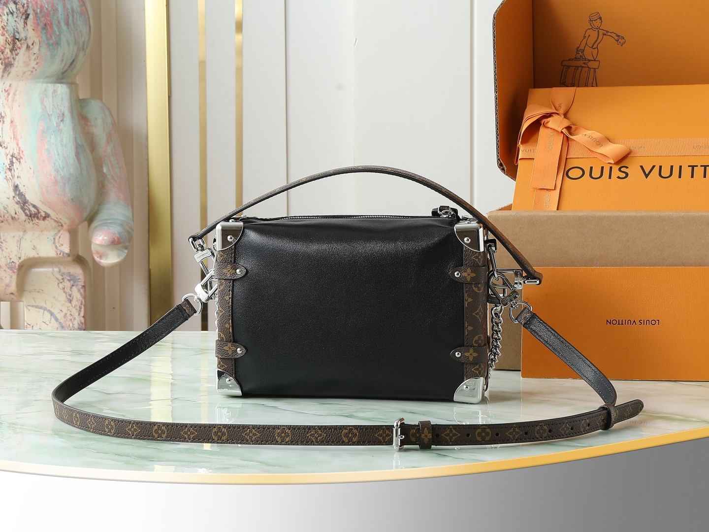 Louis Vuitton Side Trunk Vibe Leather Chain Bag M15195 - Image 3