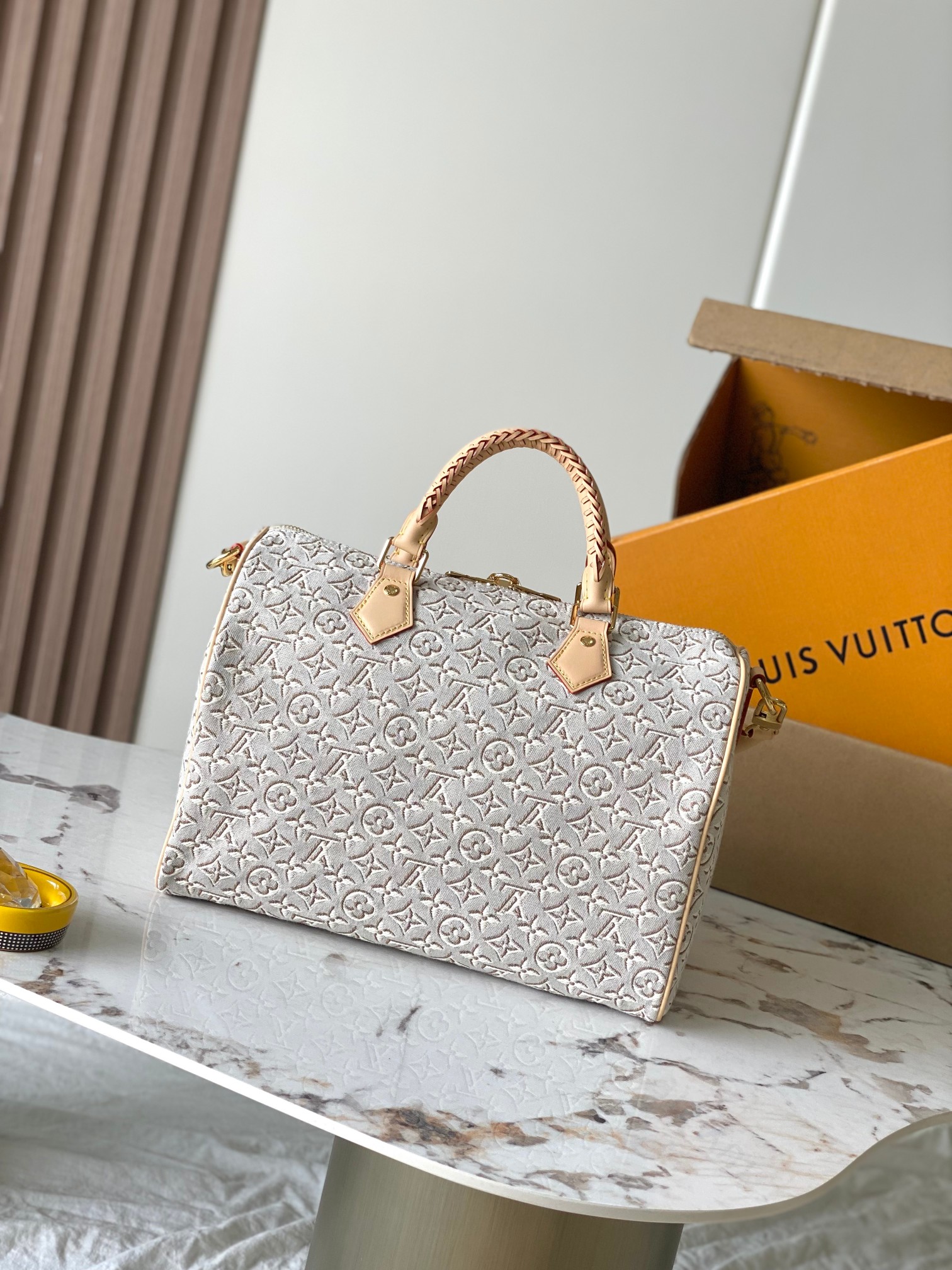 Louis Vuitton Speedy Soft 30 Handbag - Image 3