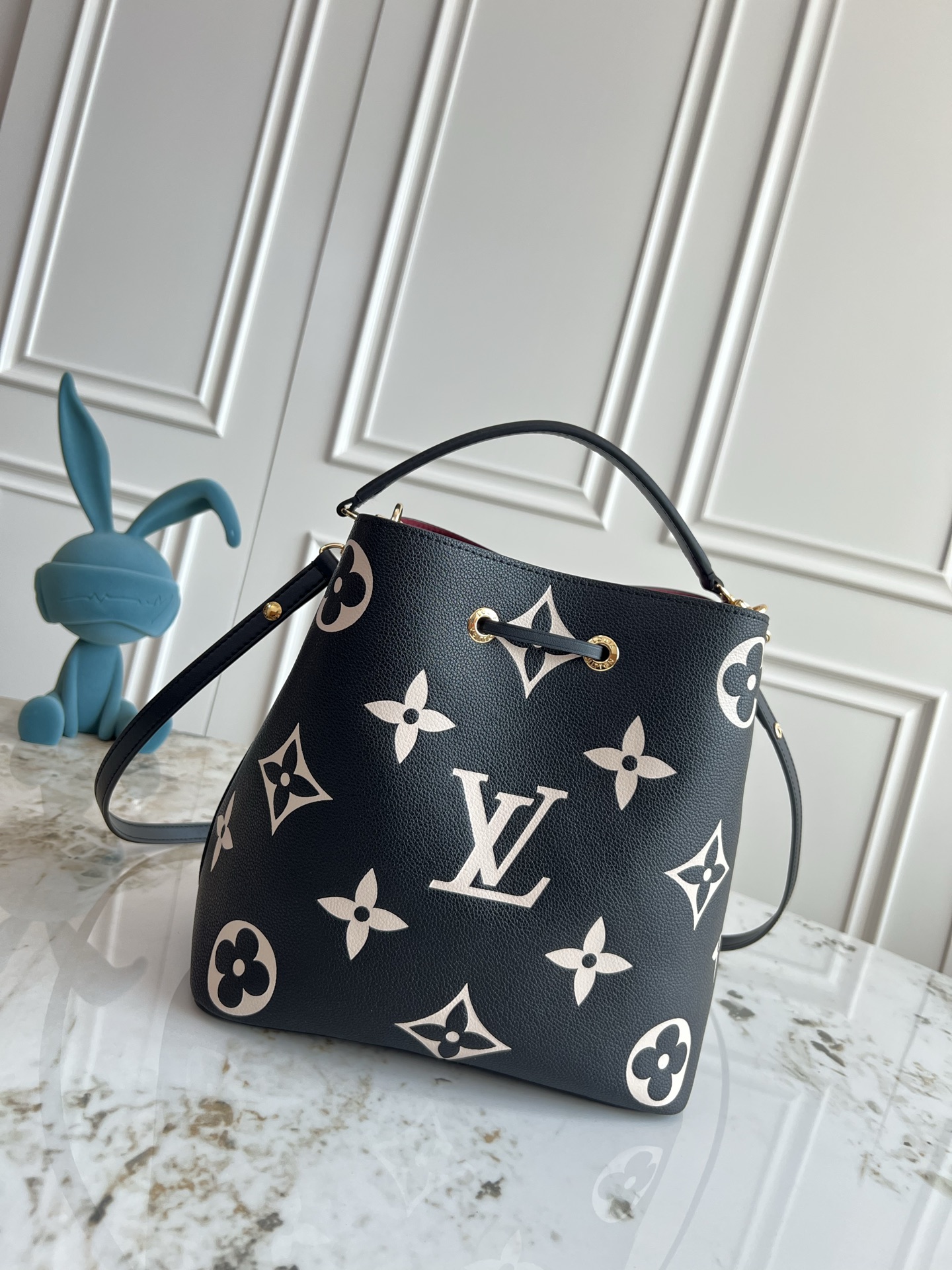 Louis Vuitton NéoNoé MM Bucket Bag M45555 / M45497 - Image 3