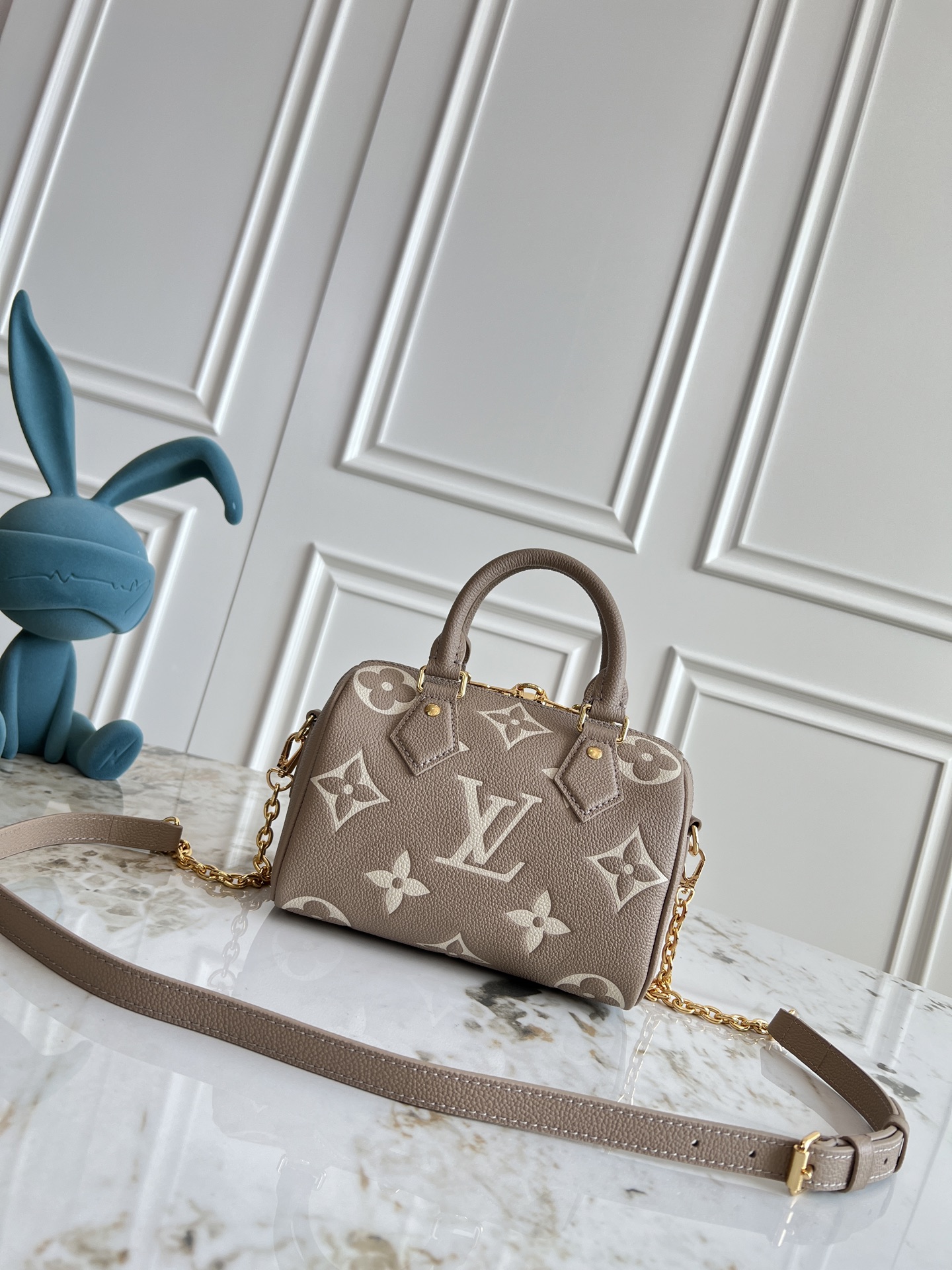 Louis Vuitton Speedy Bandoulière 20 Monogram Empreinte Leather Crossbody Bag - Image 3