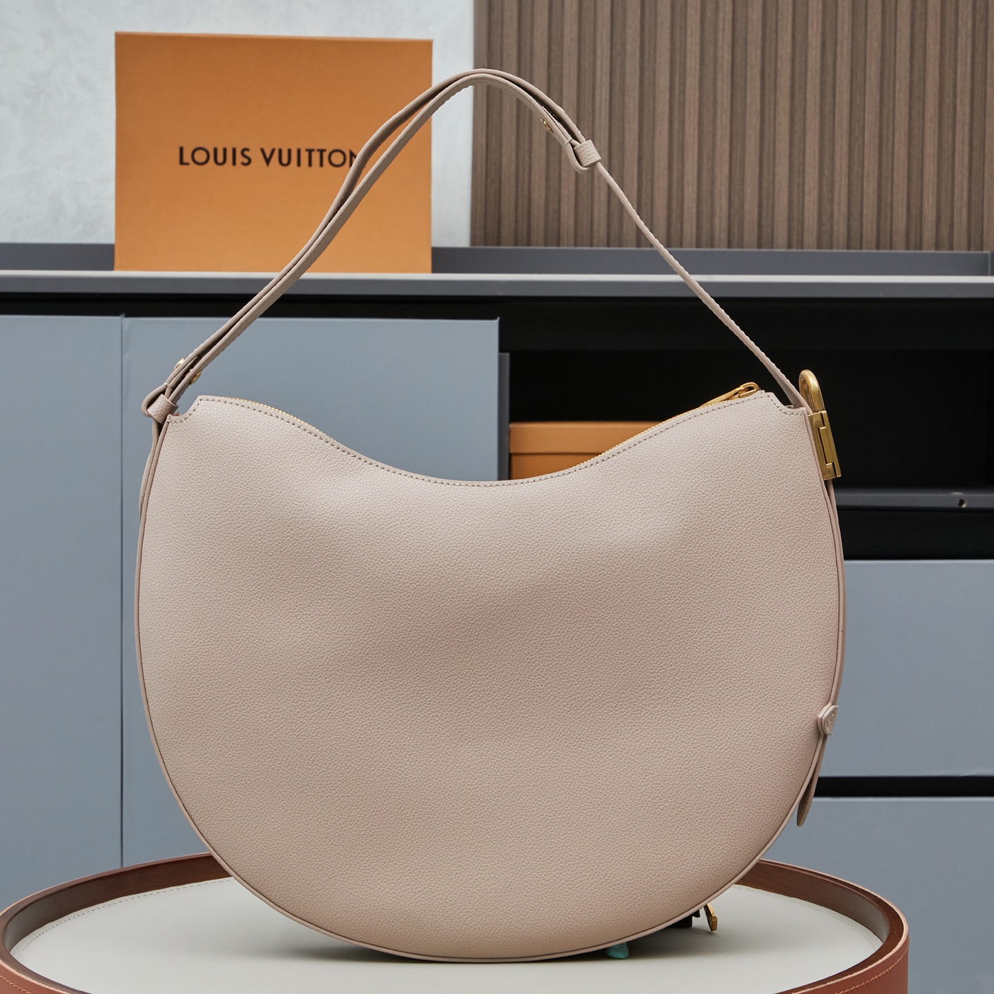 Louis Vuitton Low Key Cookie Shoulder Bag - Image 3