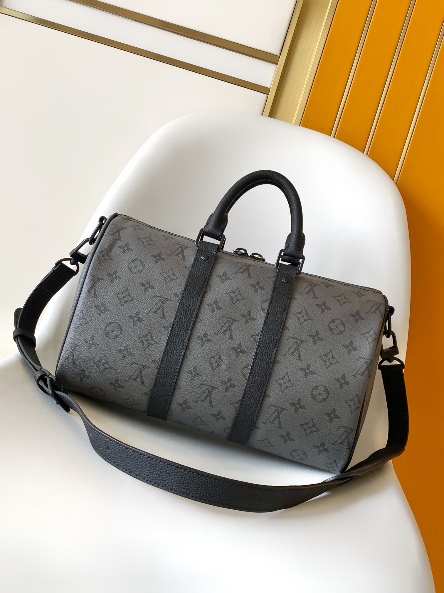 Louis Vuitton Keepall Bandoulière 35 Monogram Eclipse Bag M28370 - Image 3