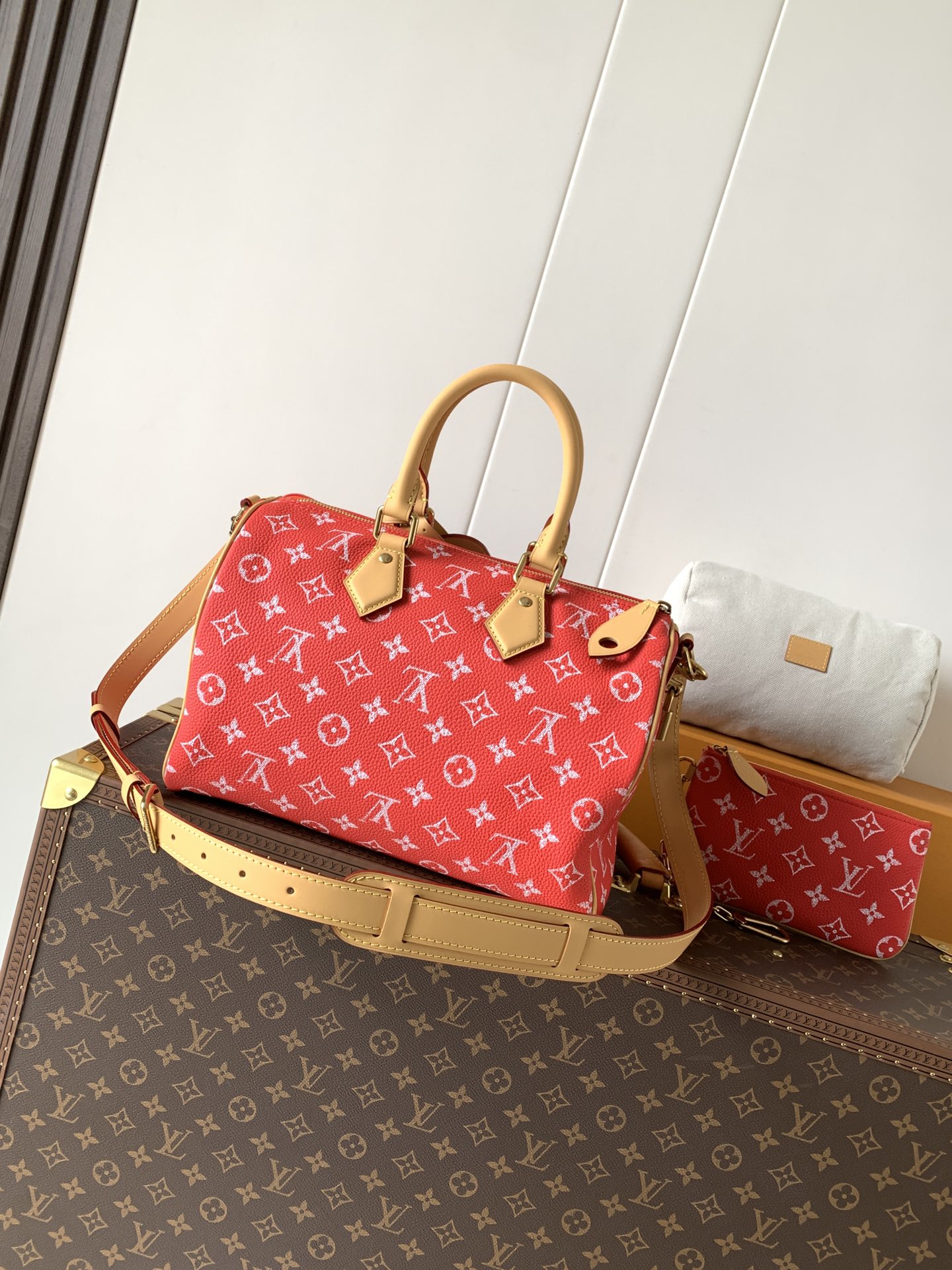 Louis Vuitton Speedy P9 Bandouliere 30 Monogram Leather Crossbody Bag - Image 3