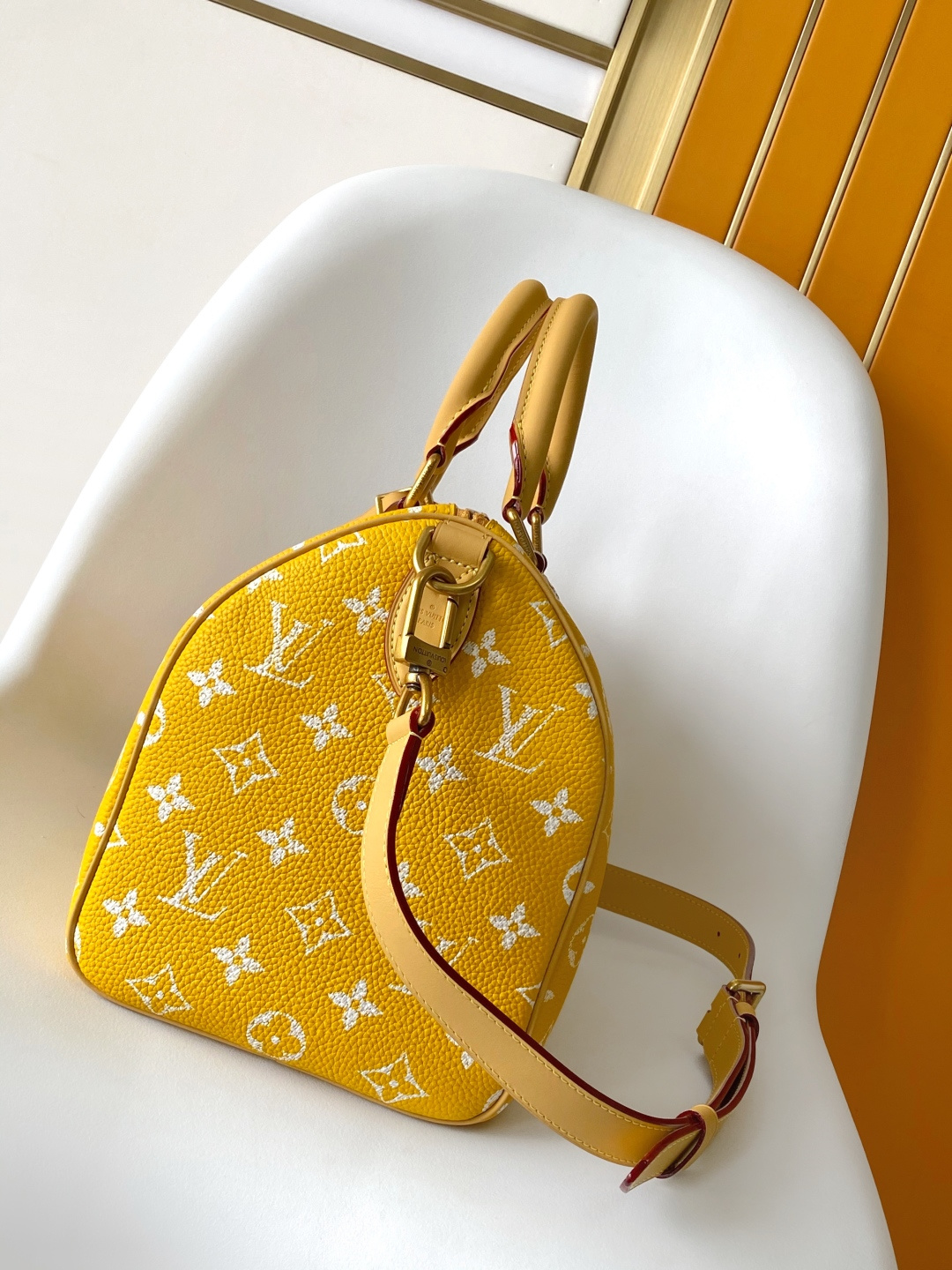 Louis Vuitton Speedy P9 Bandouliere 30 Monogram Leather Crossbody Bag - Image 3
