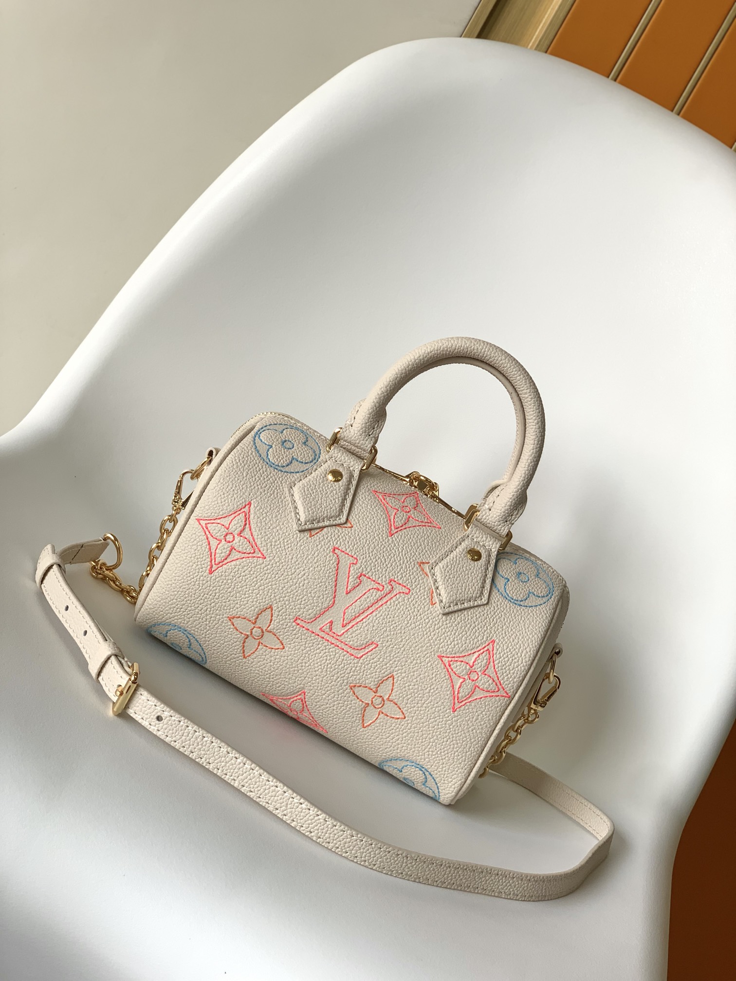 Louis Vuitton Speedy Bandouliere 20 Monogram Empreinte Leather Crossbody Bag - Image 3