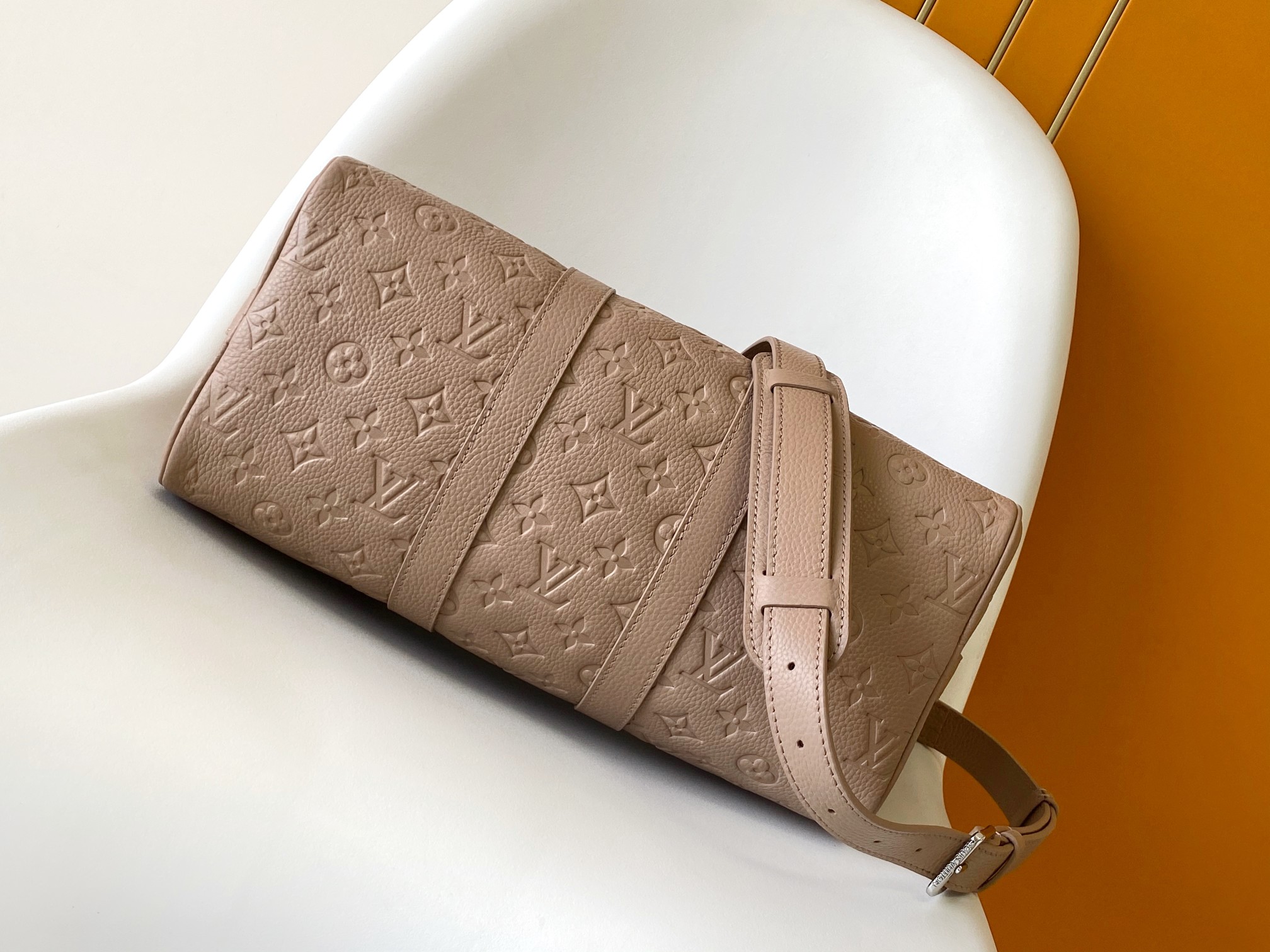 Louis Vuitton Keepall Bandouliere 35 Monogram Eclipse Travel Bag - Image 3
