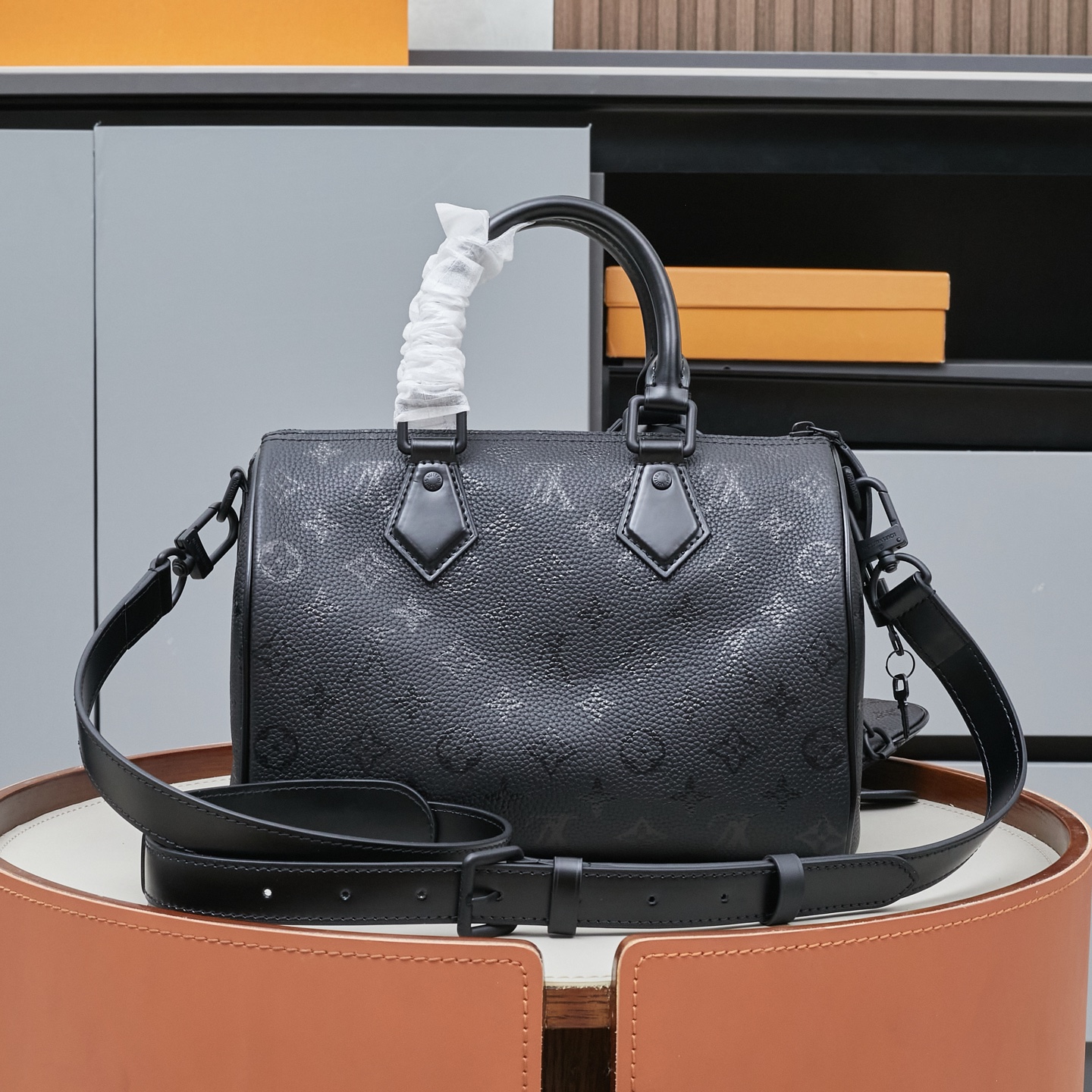 Louis Vuitton Speedy Bandouliere 25 Monogram Leather Handbag - Image 3