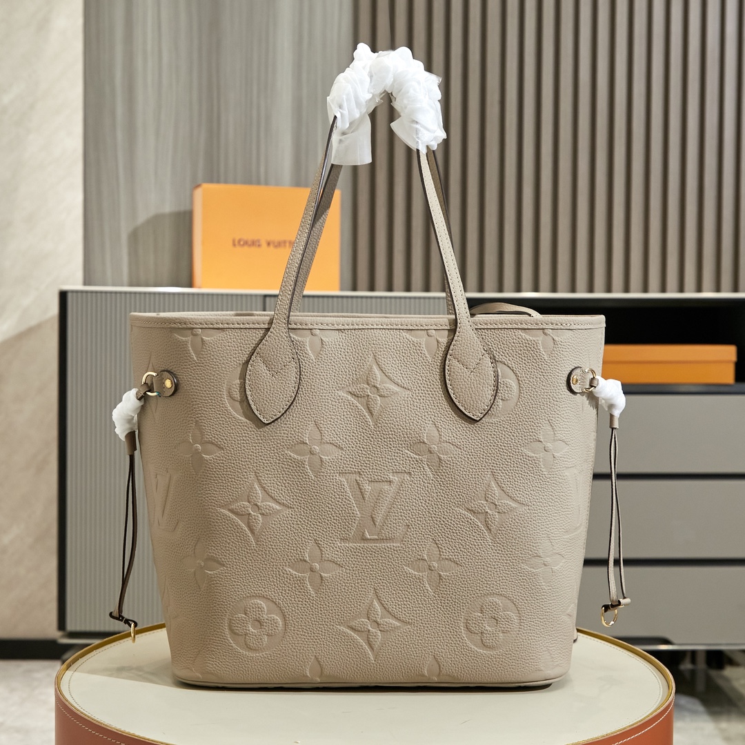 Louis Vuitton Neverfull MM Shopping Tote - Image 3