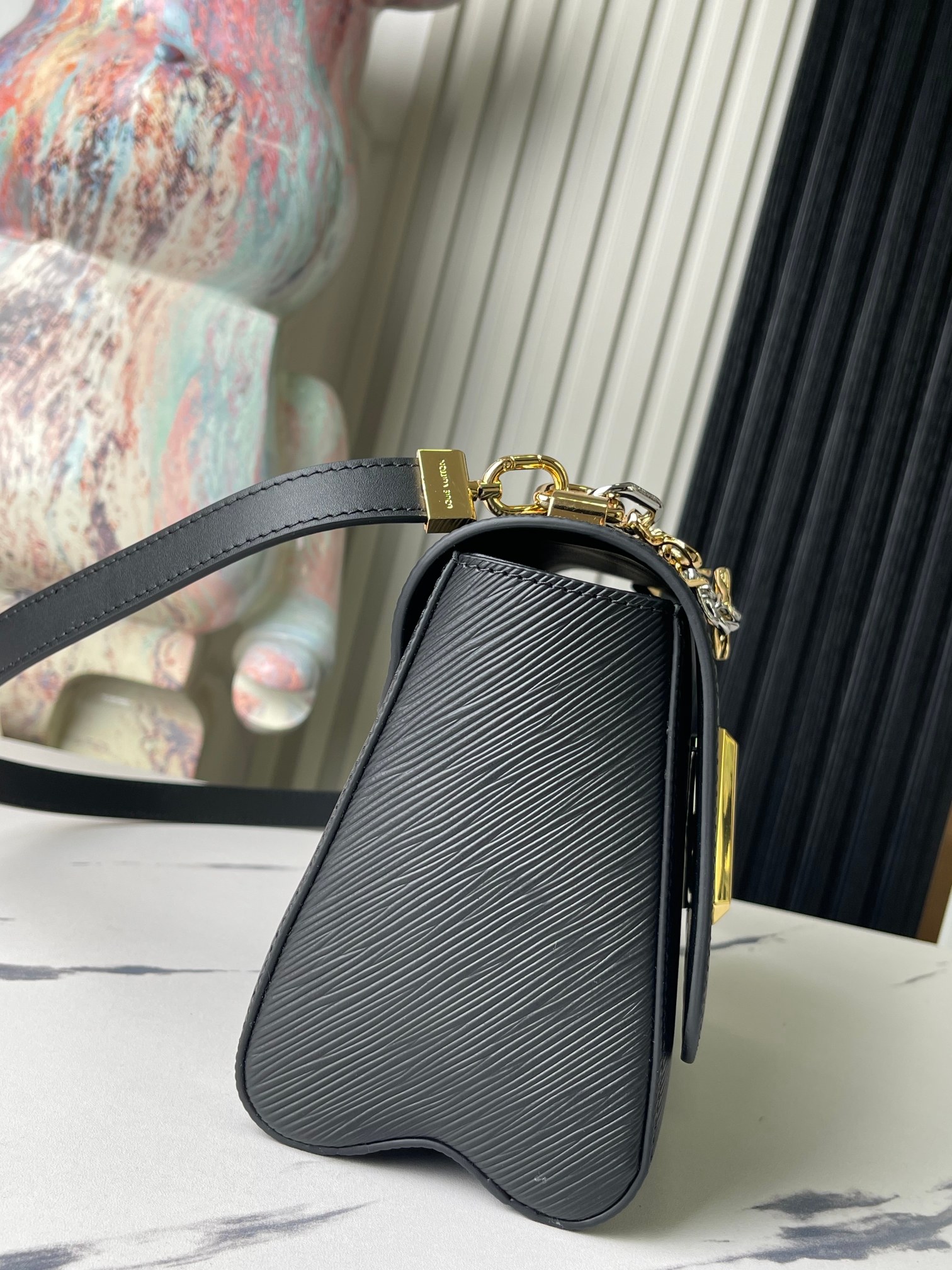 Louis Vuitton Twist Medium Shoulder Bag M22773 in Black - Image 3