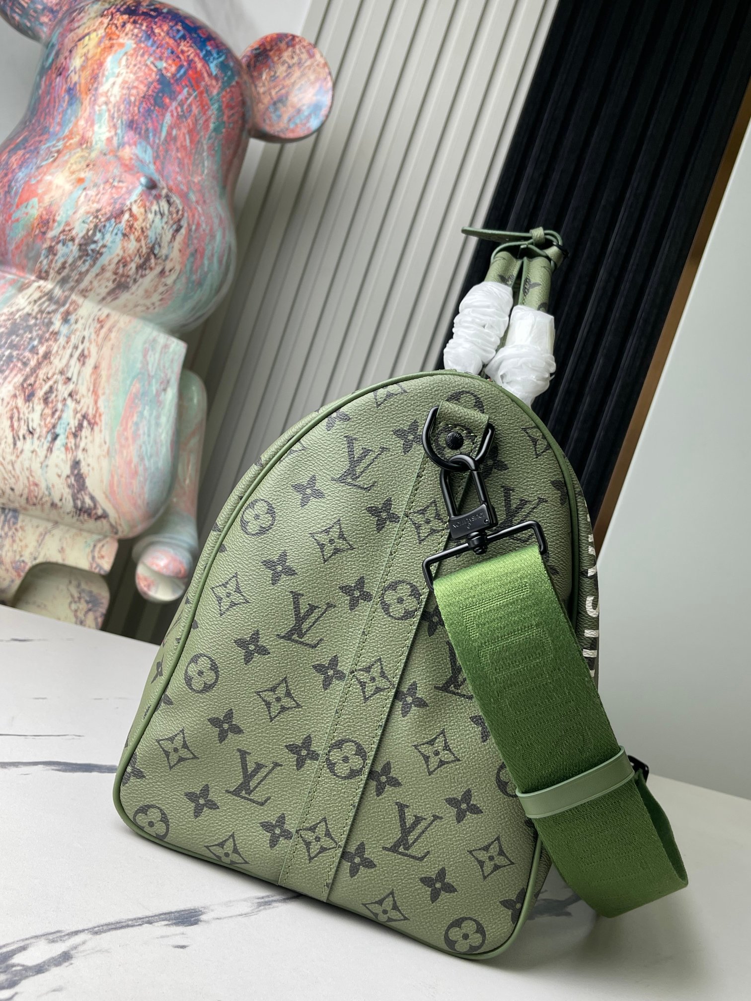 Louis Vuitton Keepall Bandoulière 45 Travel Bag - Image 3