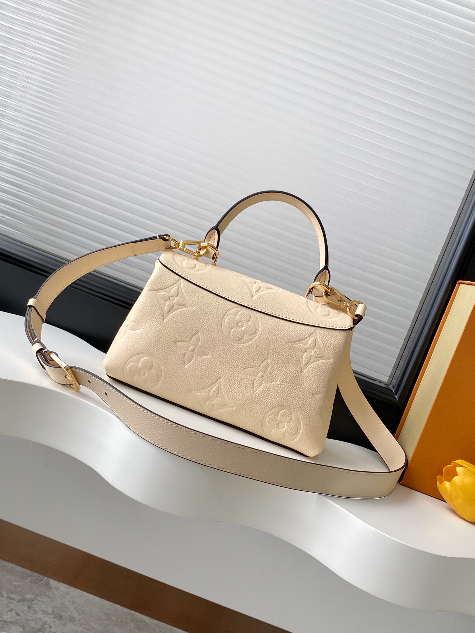 Louis Vuitton Madeleine BB Handbag - Image 3