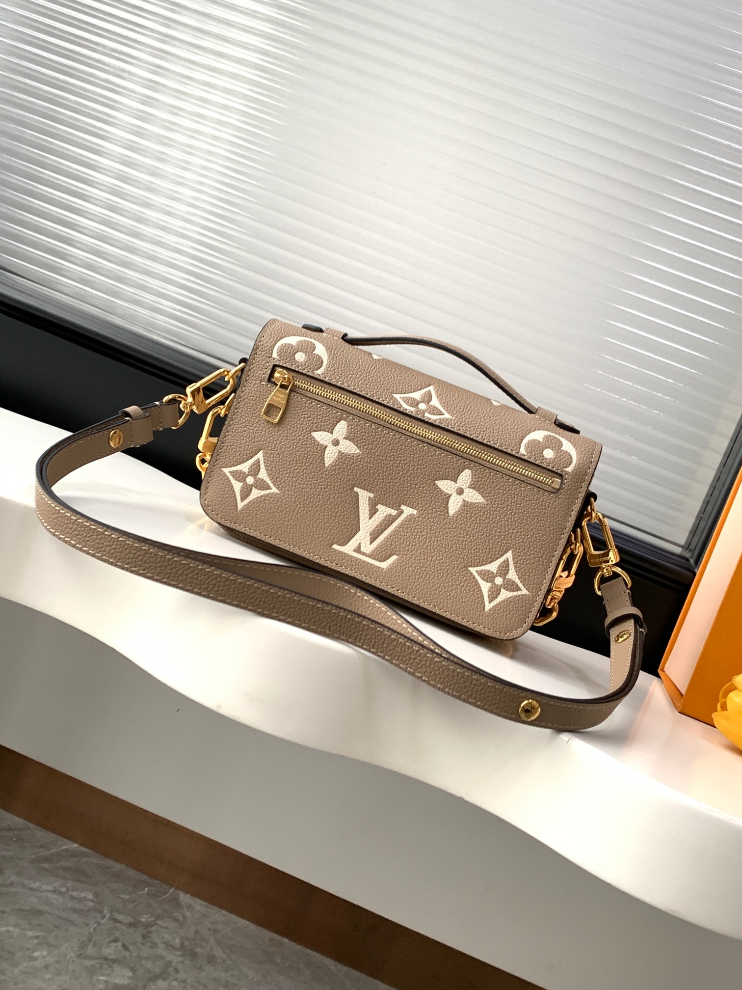 Louis Vuitton Pochette Metis East West Crossbody Bag - Image 3