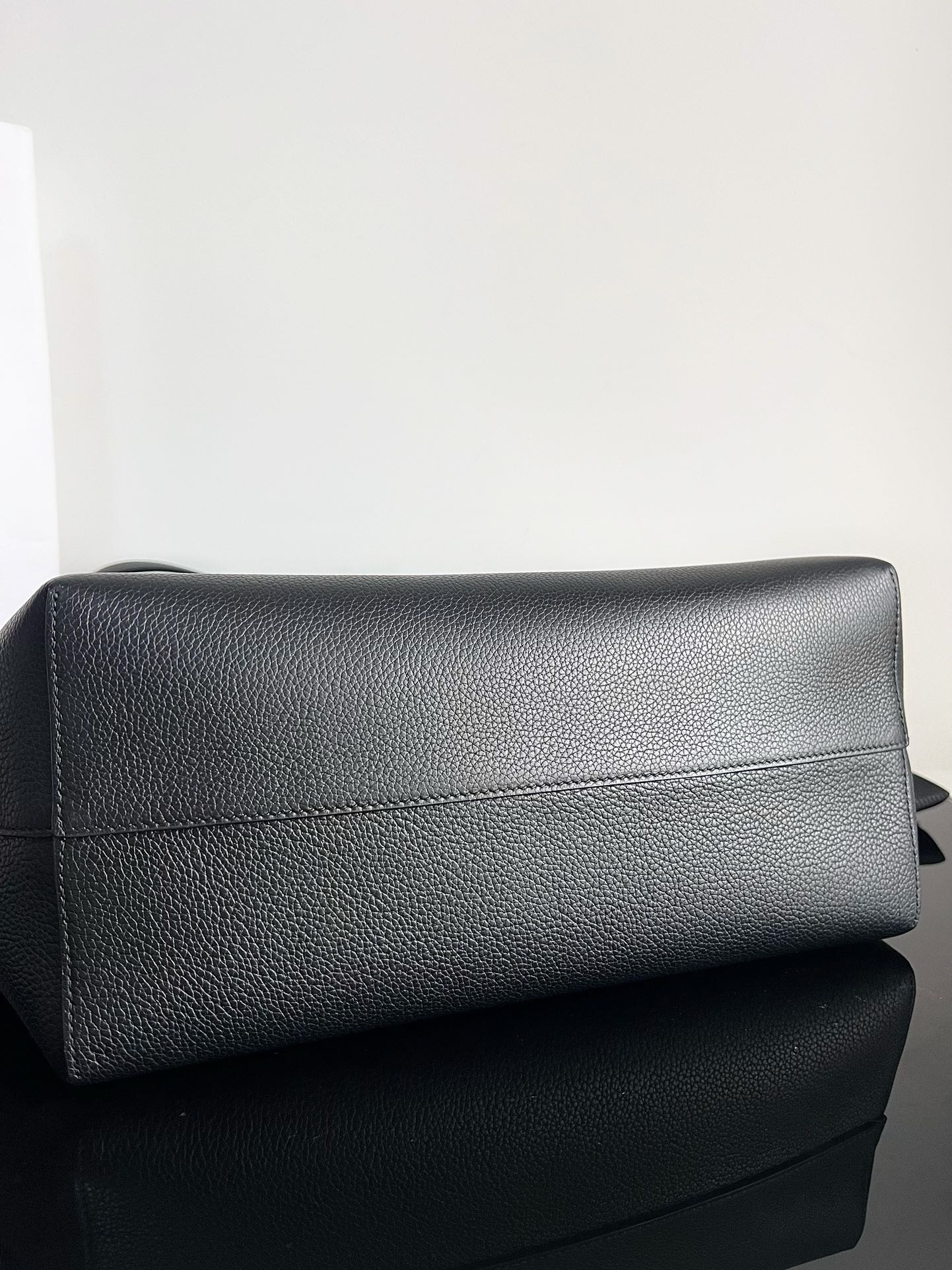 Celine CUIR CABAS ANAÏS Grained Calfskin Tote Bag - Image 3