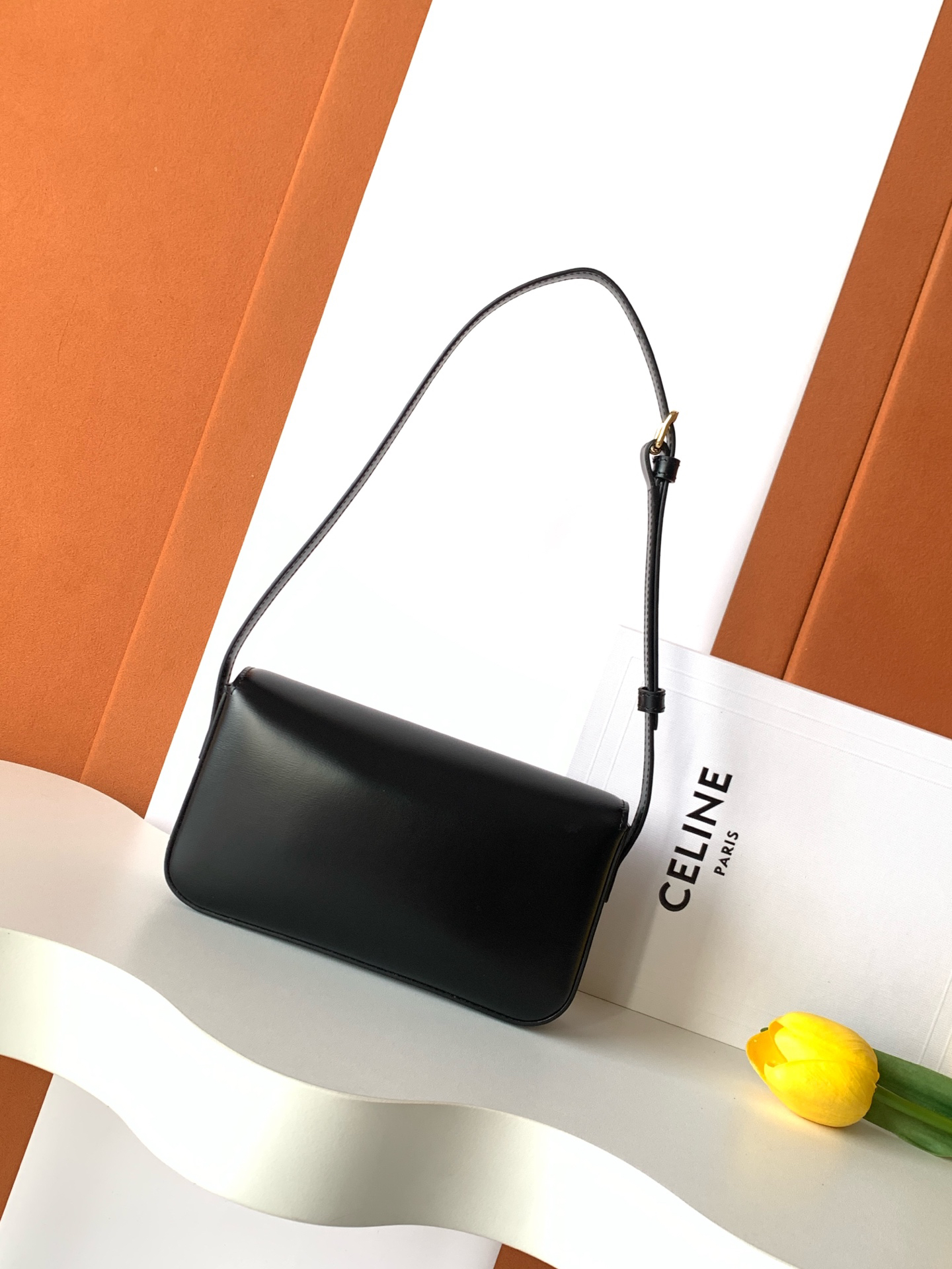 All-Leather Triumphal Arch Shoulder Bag - Image 3