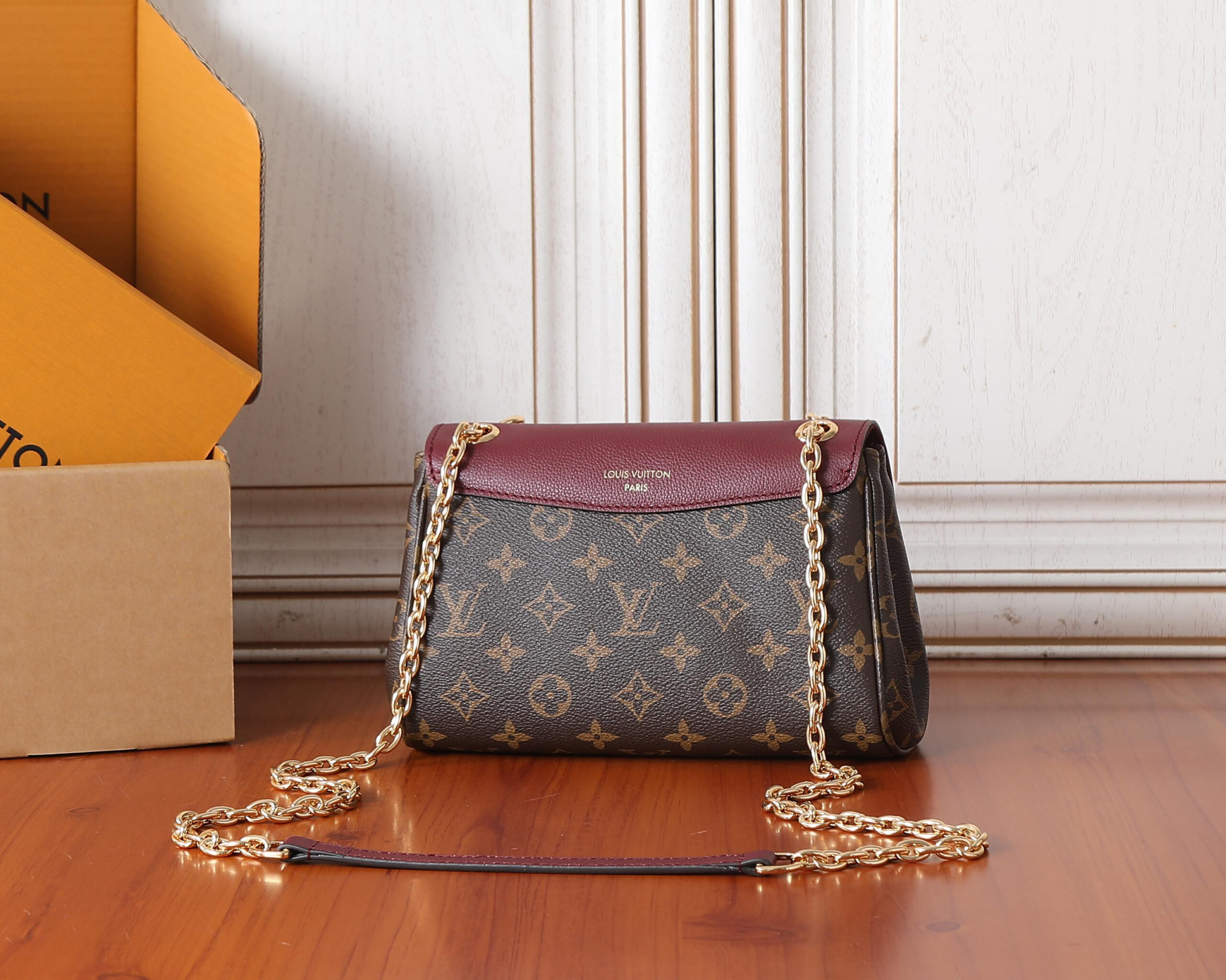 Louis Vuitton Saint-Germain BB Crossbody Bag - Image 3