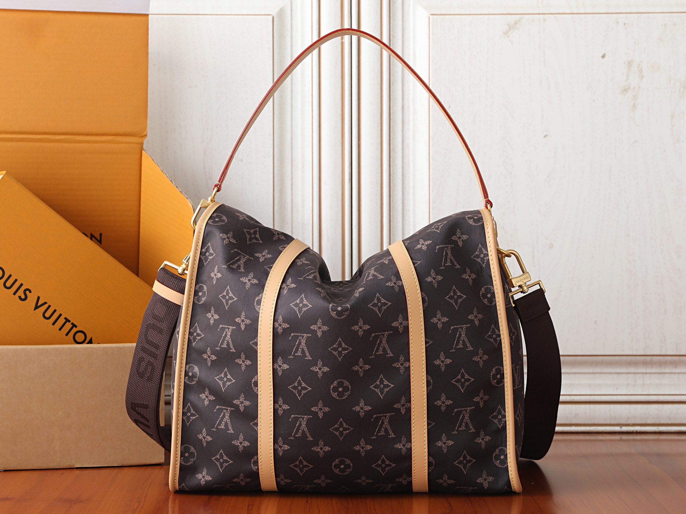 Louis Vuitton Jet Lag Bag - Image 3