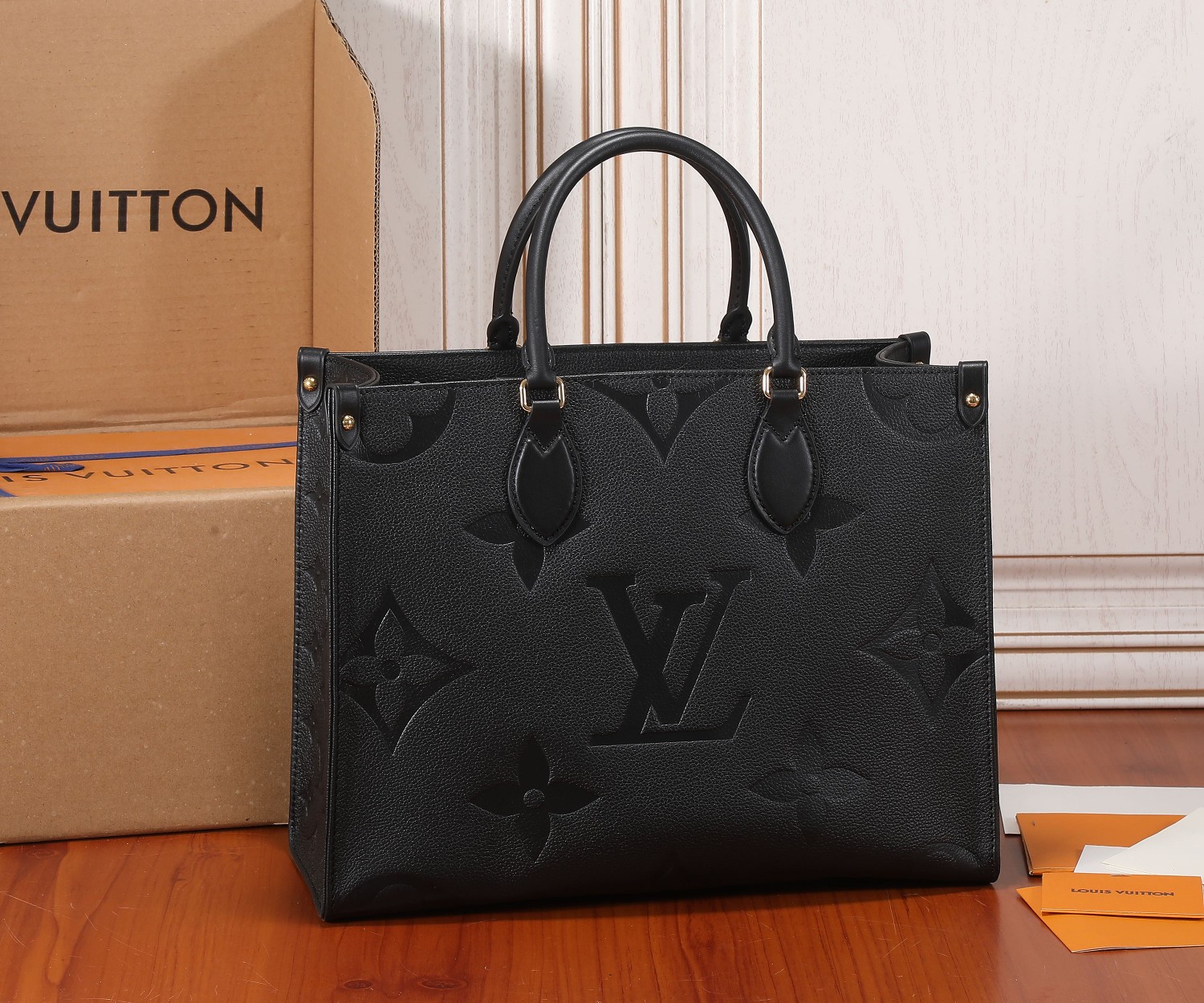 Louis Vuitton OnTheGo MM Monogram Leather Tote Bag - Image 3