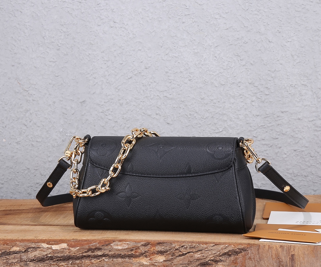 Louis Vuitton Favorite Monogram Empreinte Shoulder Bag M45813 - Image 3