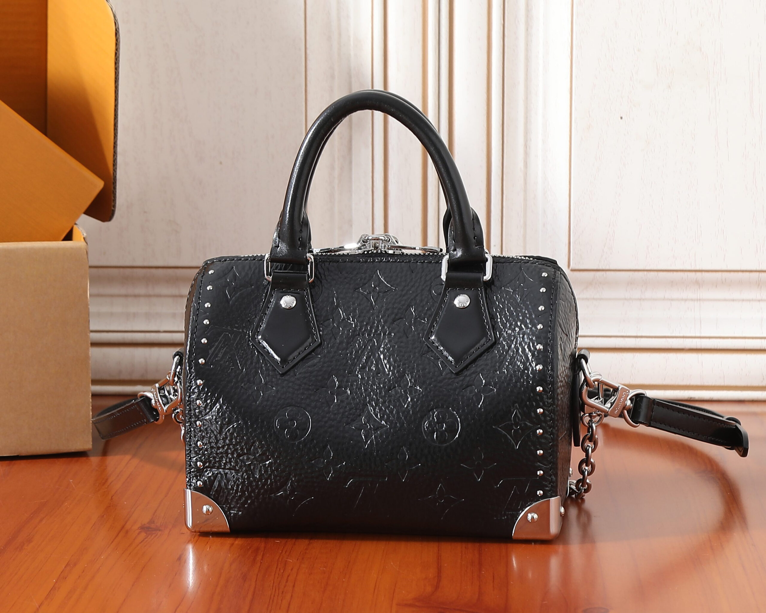 Louis Vuitton Speedy Trunk 20 Handbag - Image 3