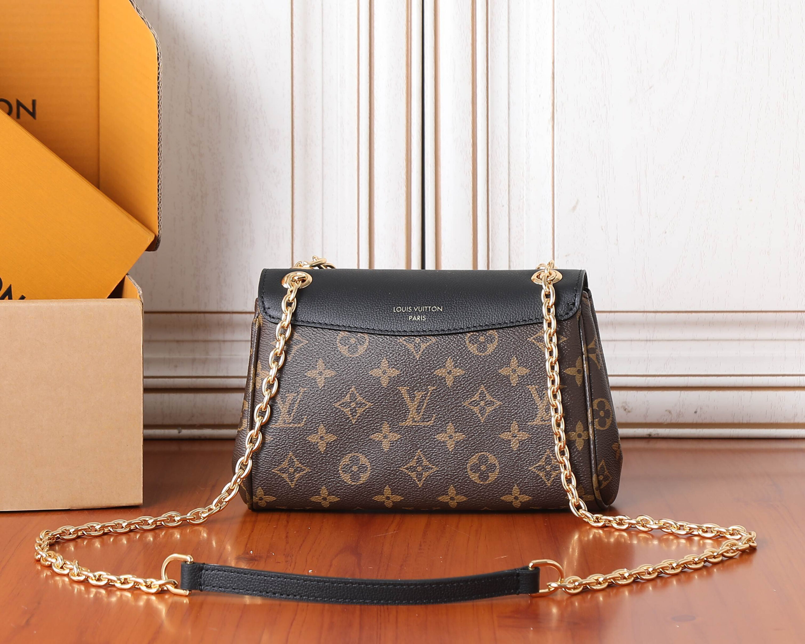 Louis Vuitton Saint-Germain BB Handbag - Image 3