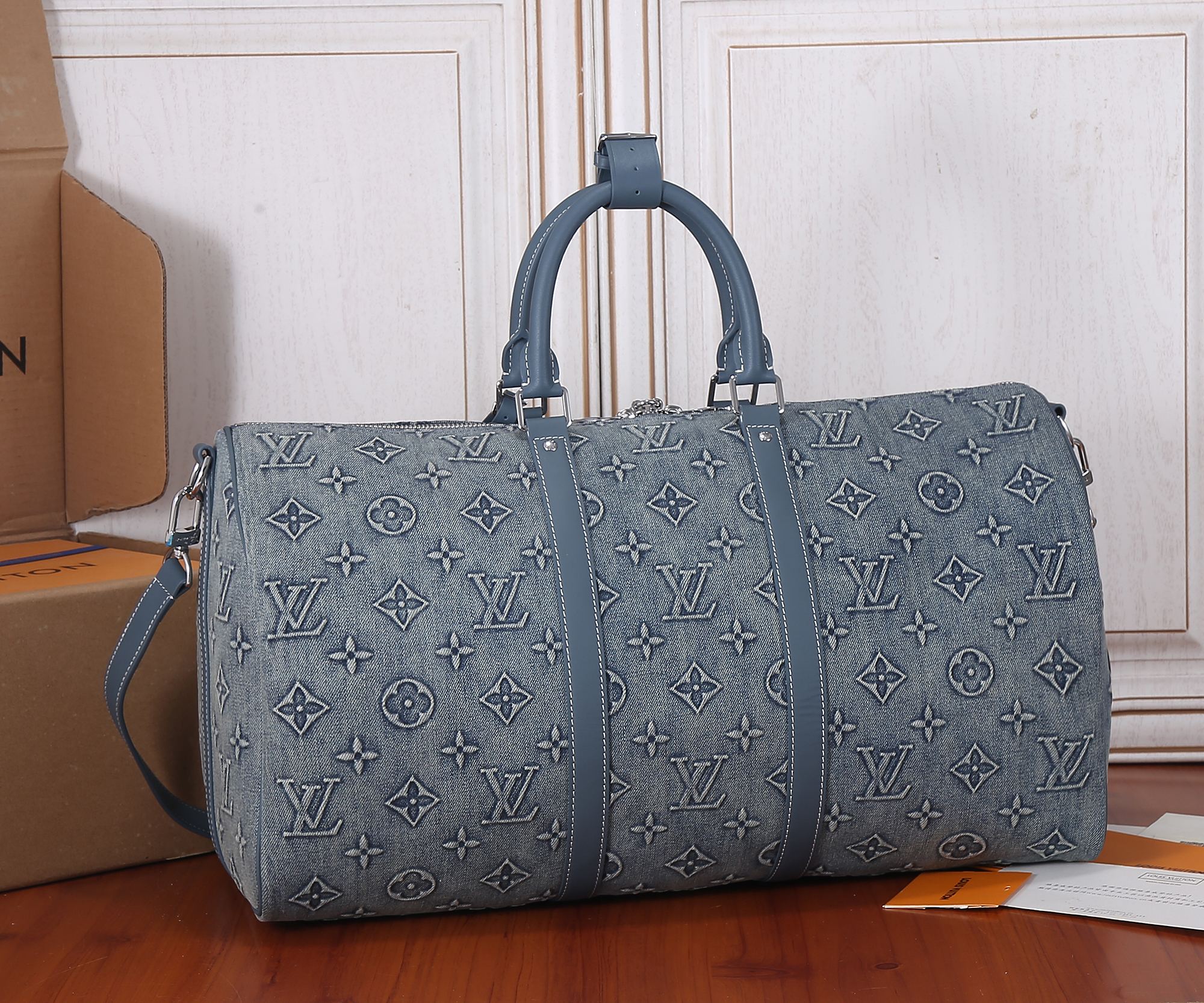 Louis Vuitton Keepall Bandouliere 50 Travel Bag in Monogram Washed Denim - Image 3