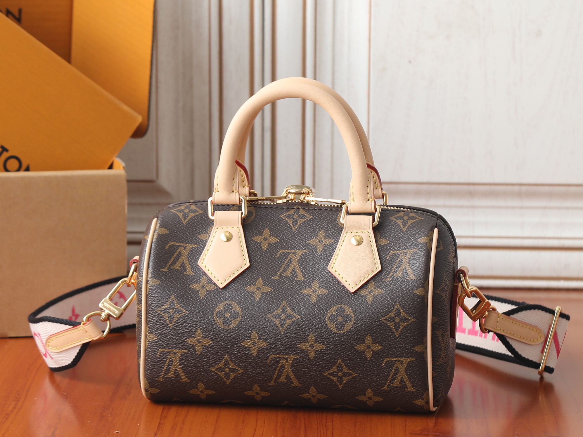 Louis Vuitton Speedy Bandouliere 20 Monogram Handbag - Image 3