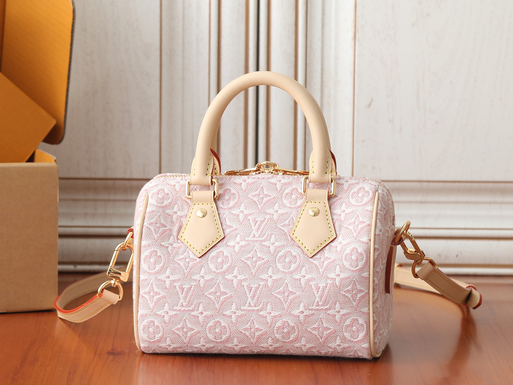 Louis Vuitton Speedy Bandouliere 20 Monogram Embleme Handbag - Image 3