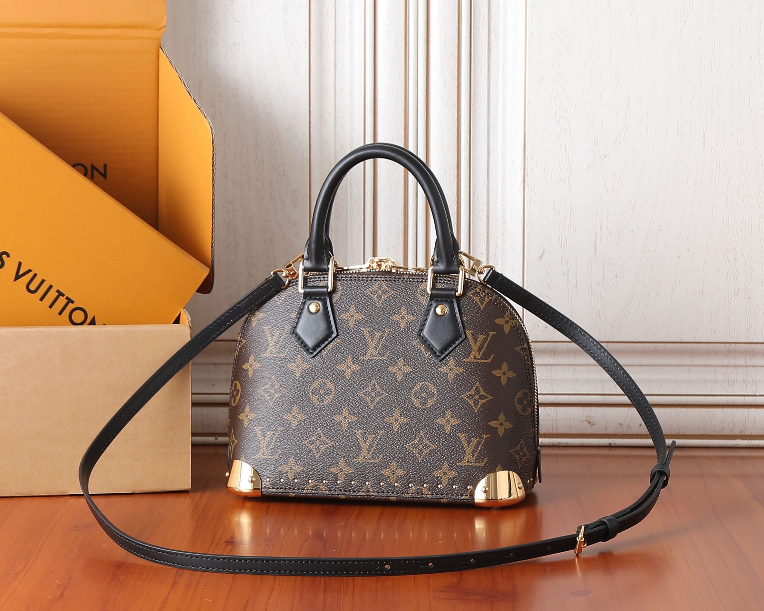 Louis Vuitton Alma BB Monogram Canvas Crossbody Bag - Image 3