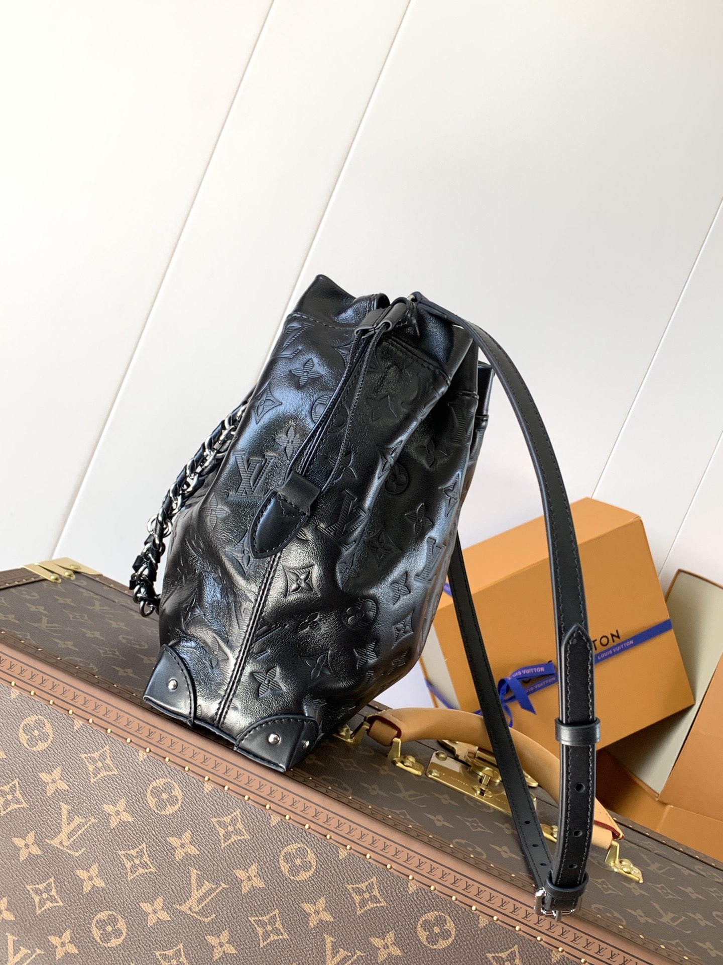 Louis Vuitton Noé Monogram Bucket Bag - Image 3