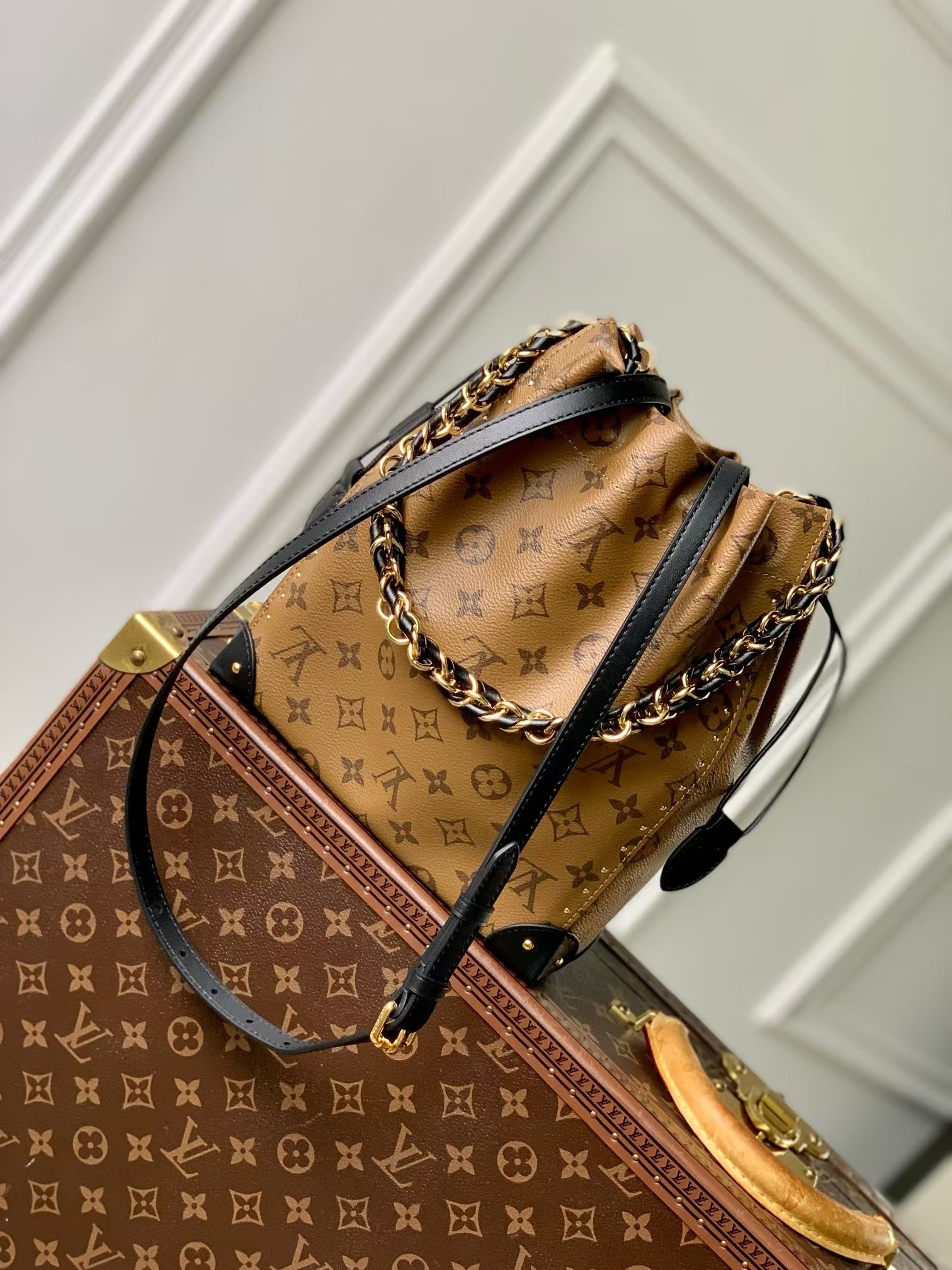 Louis Vuitton Noé Handbag M13324 in Monogram Reverse Canvas - Image 3
