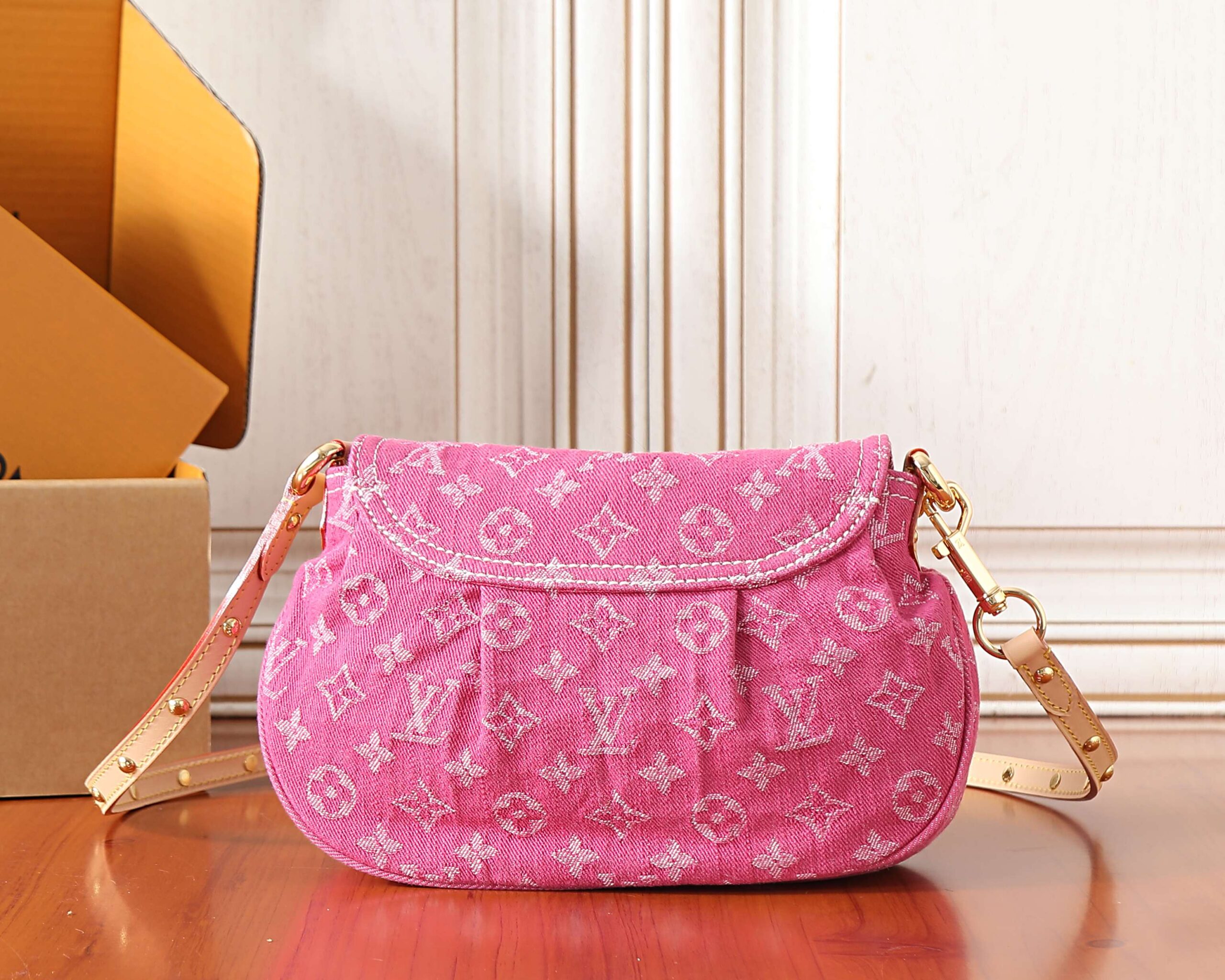 Louis Vuitton Rendez-Vous Sunset Denim Handbag - Image 3