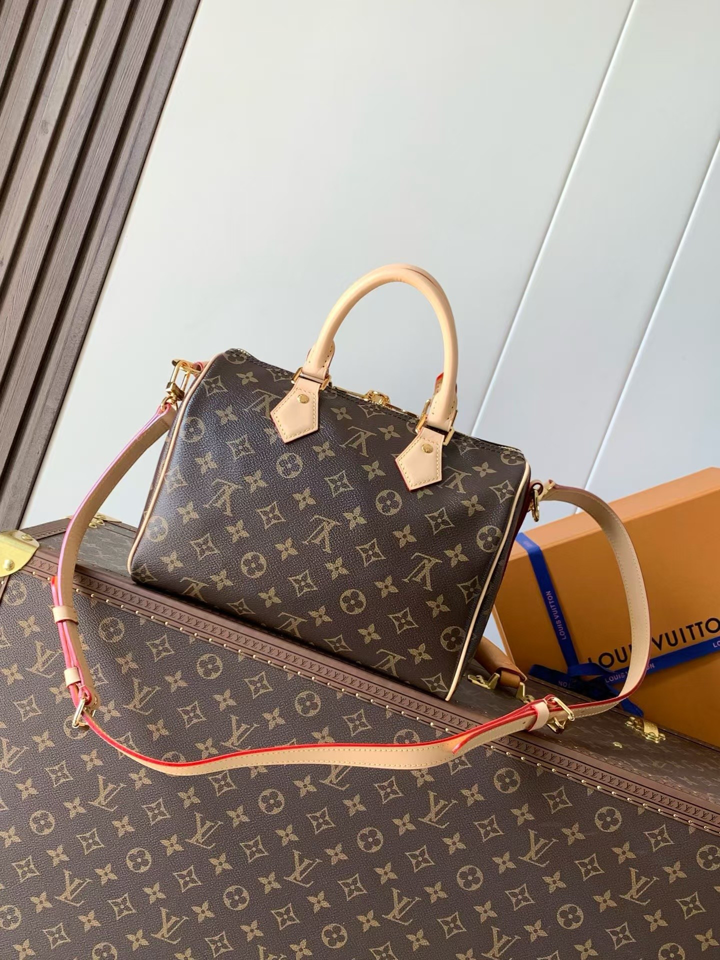 Louis Vuitton Speedy Bandouliere 25 Monogram Canvas Crossbody Bag - Image 3