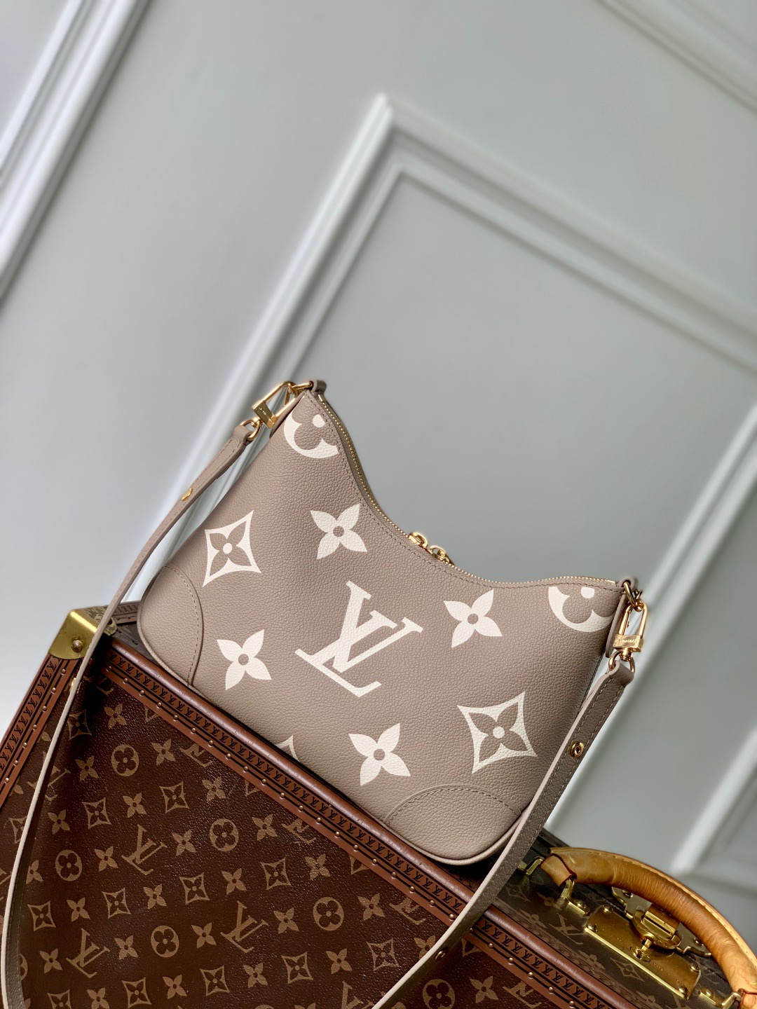 Louis Vuitton Boulogne Shoulder Bag - Image 3