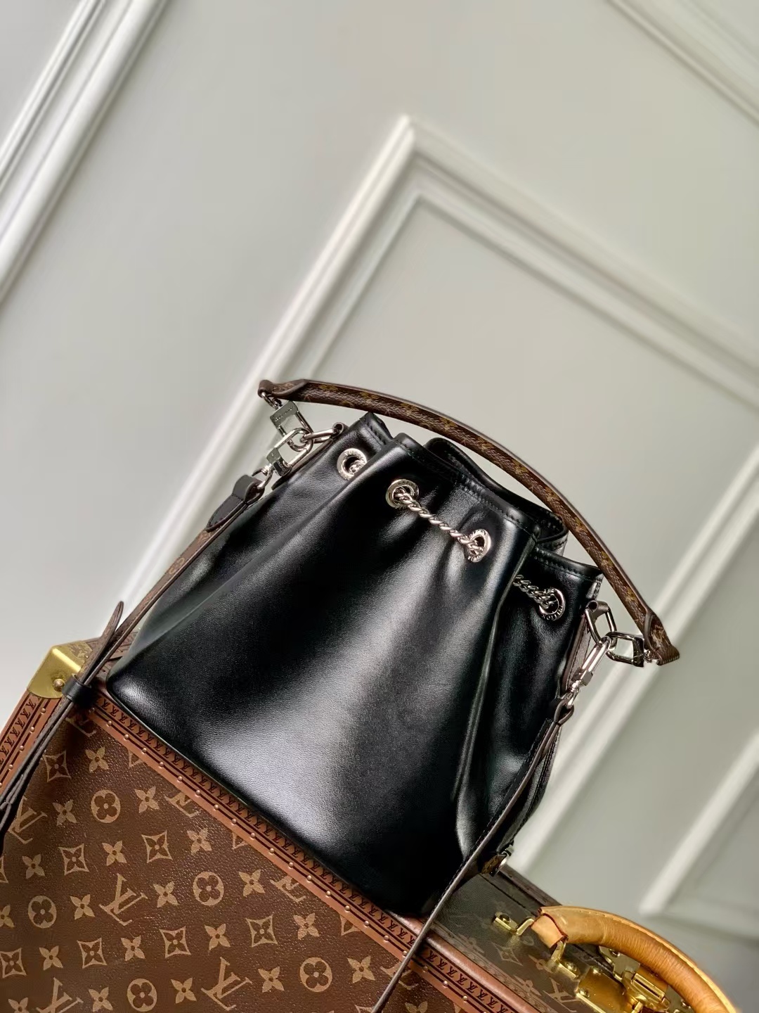 Louis Vuitton LV Vibe No Way Handbag - Image 3
