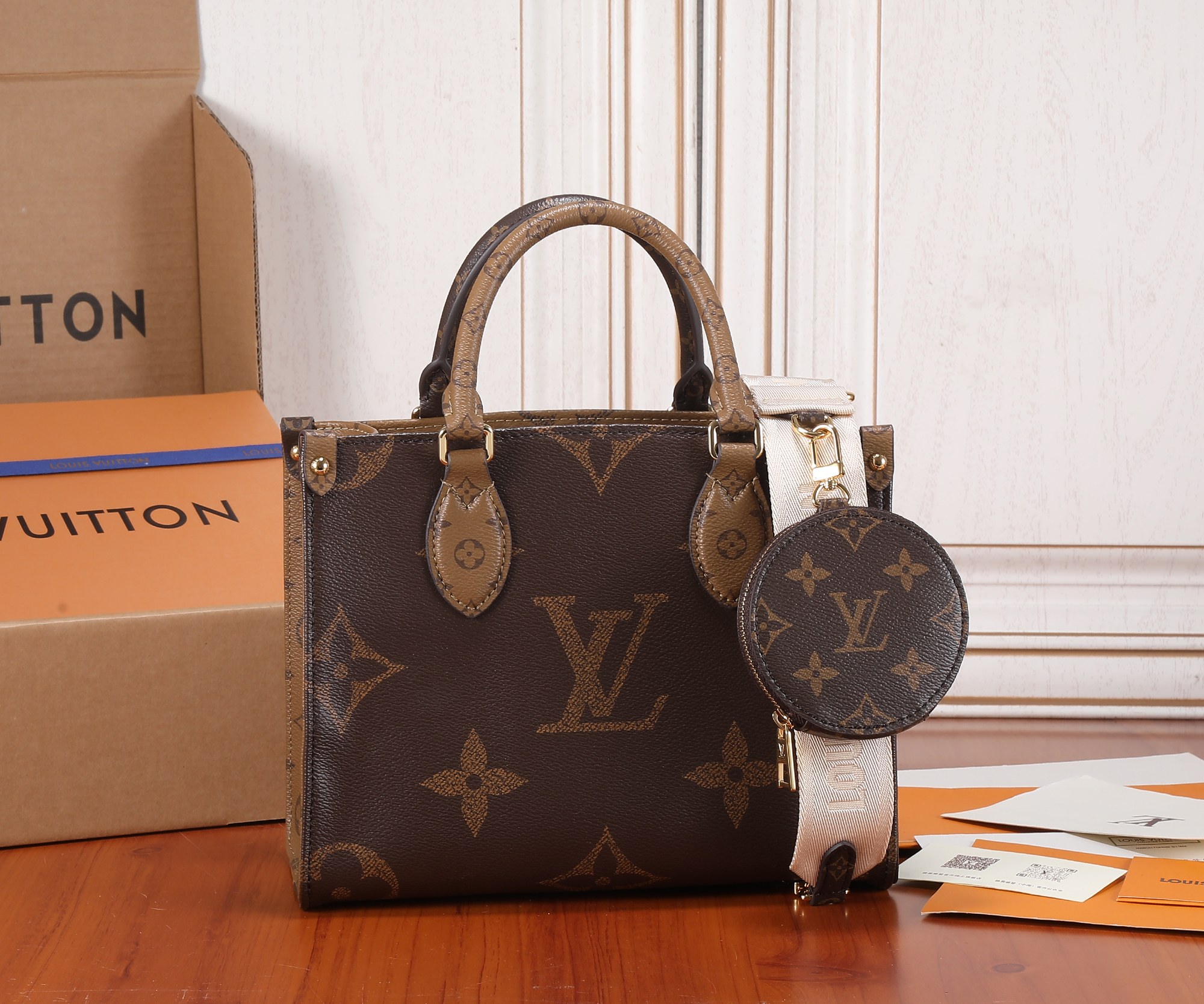 Louis Vuitton OnTheGo Small Handbag in Monogram and Monogram Reverse Canvas - Image 3