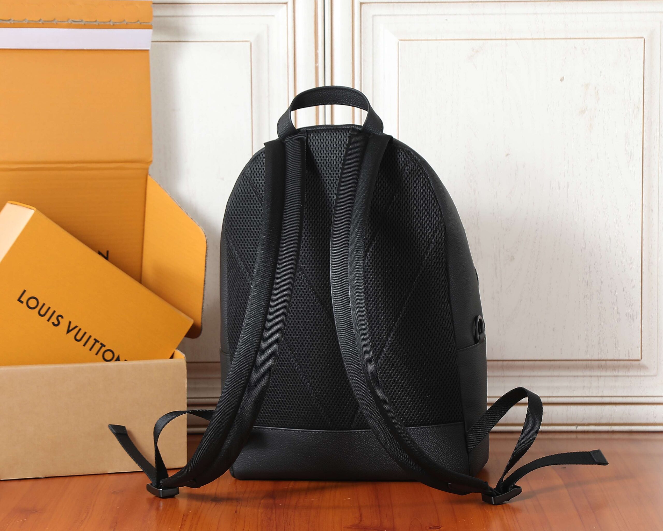 Louis Vuitton Discovery Work Backpack - Image 3