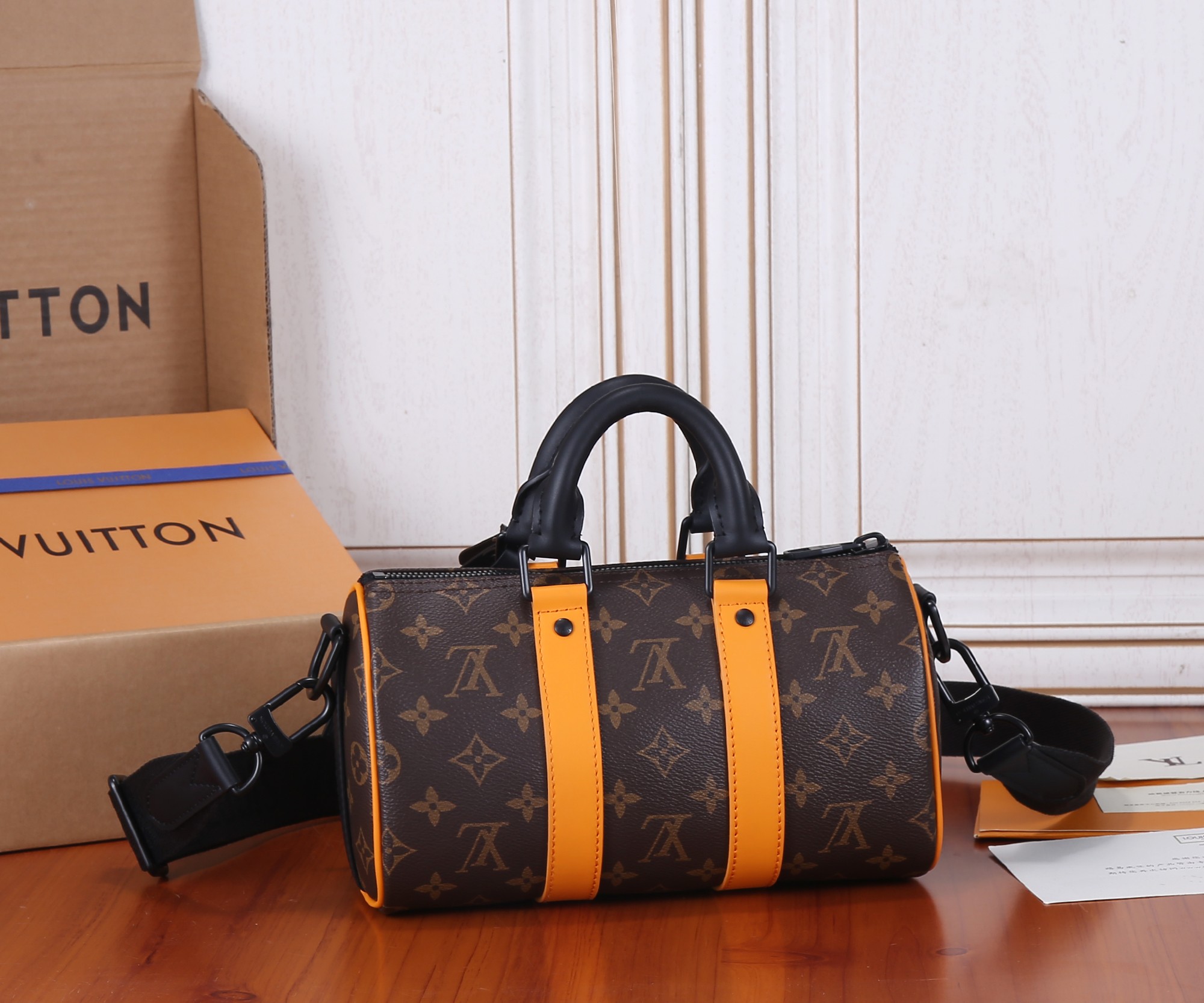 Louis Vuitton Keepall Bandouliere 25 Handbag in Monogram Macassar - Image 3