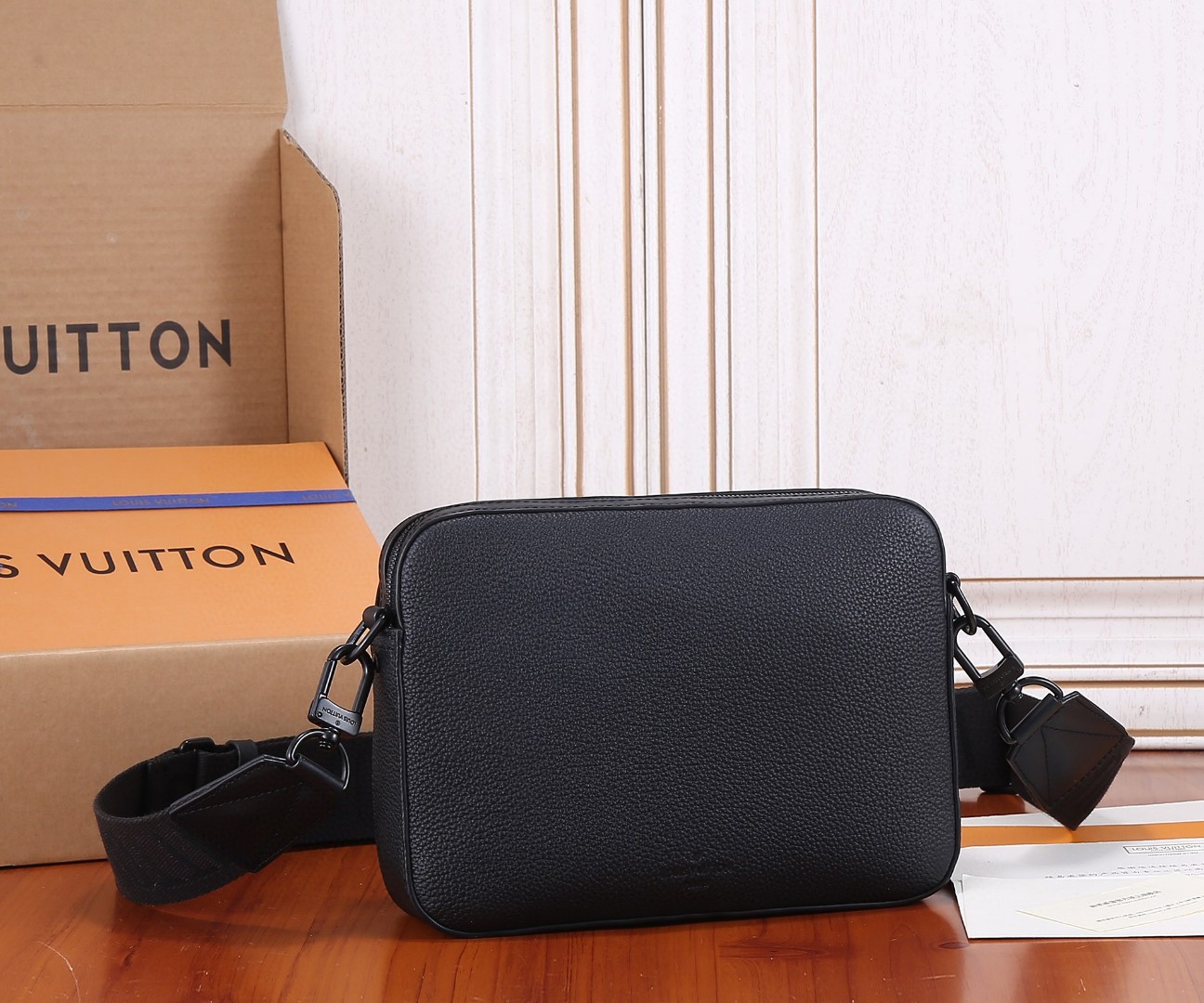 Louis Vuitton Fastline Messenger Bag M22482 - Image 3