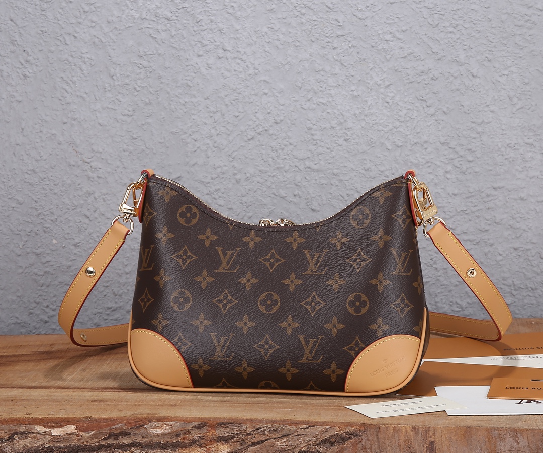 Louis Vuitton Boulogne M45832 Monogram Canvas Crossbody Bag - Image 3
