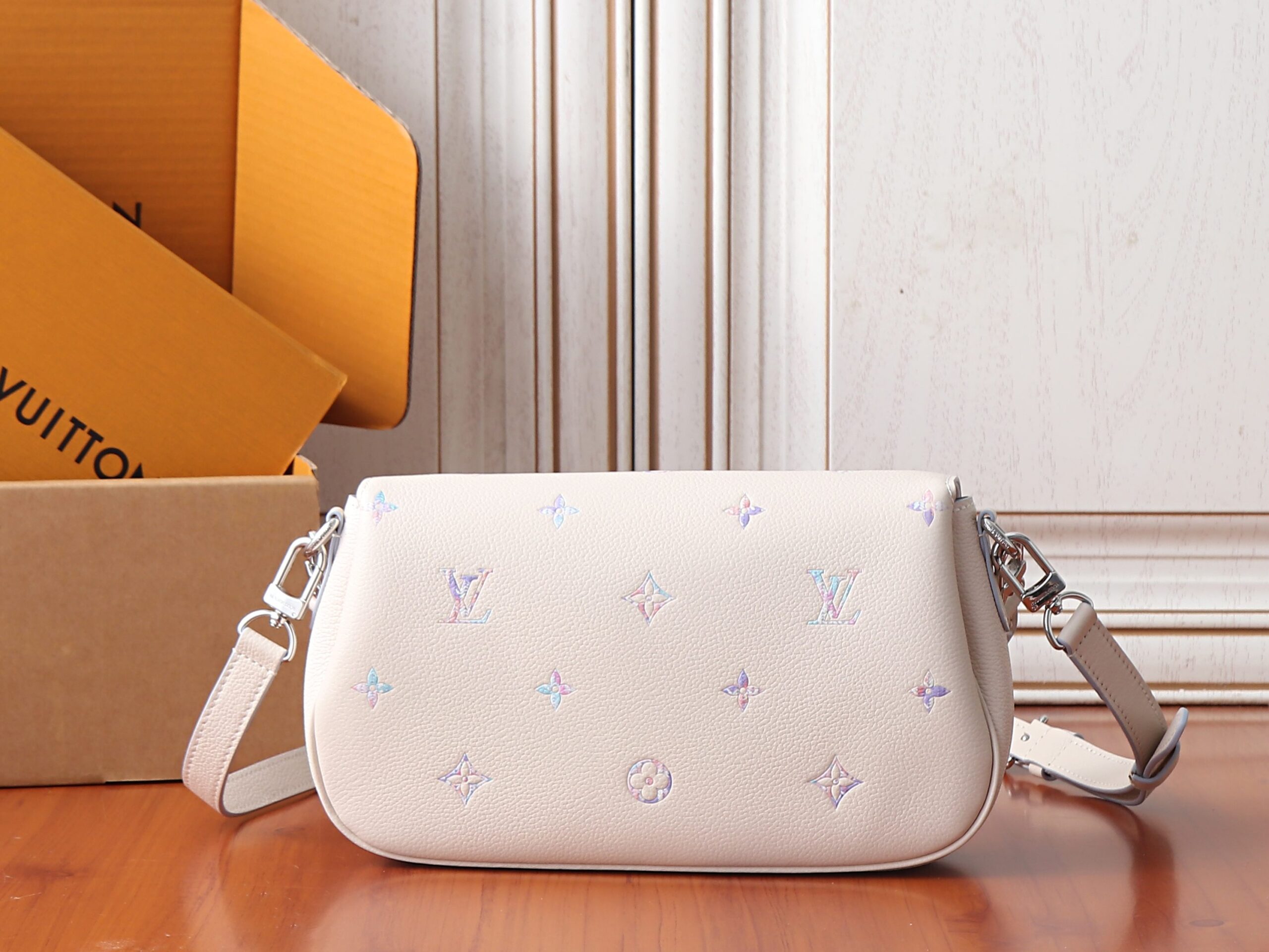Louis Vuitton Pochette Metis Soft PM Shoulder Bag - Image 3