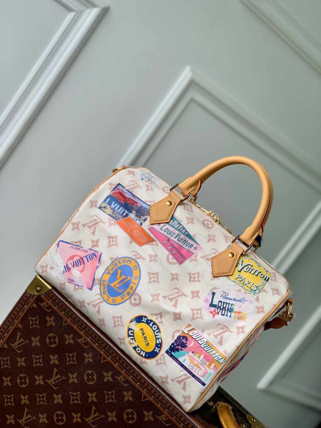 Louis Vuitton Speedy Soft 30 Handbag - Image 3