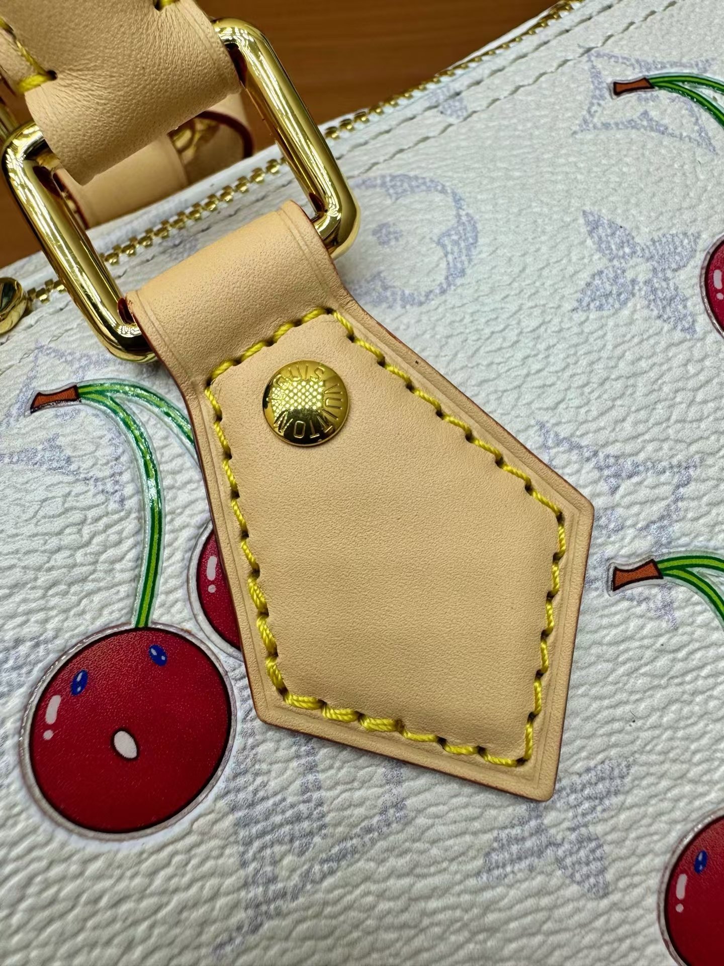 Louis Vuitton Speedy Soft 30 Handbag - Image 3
