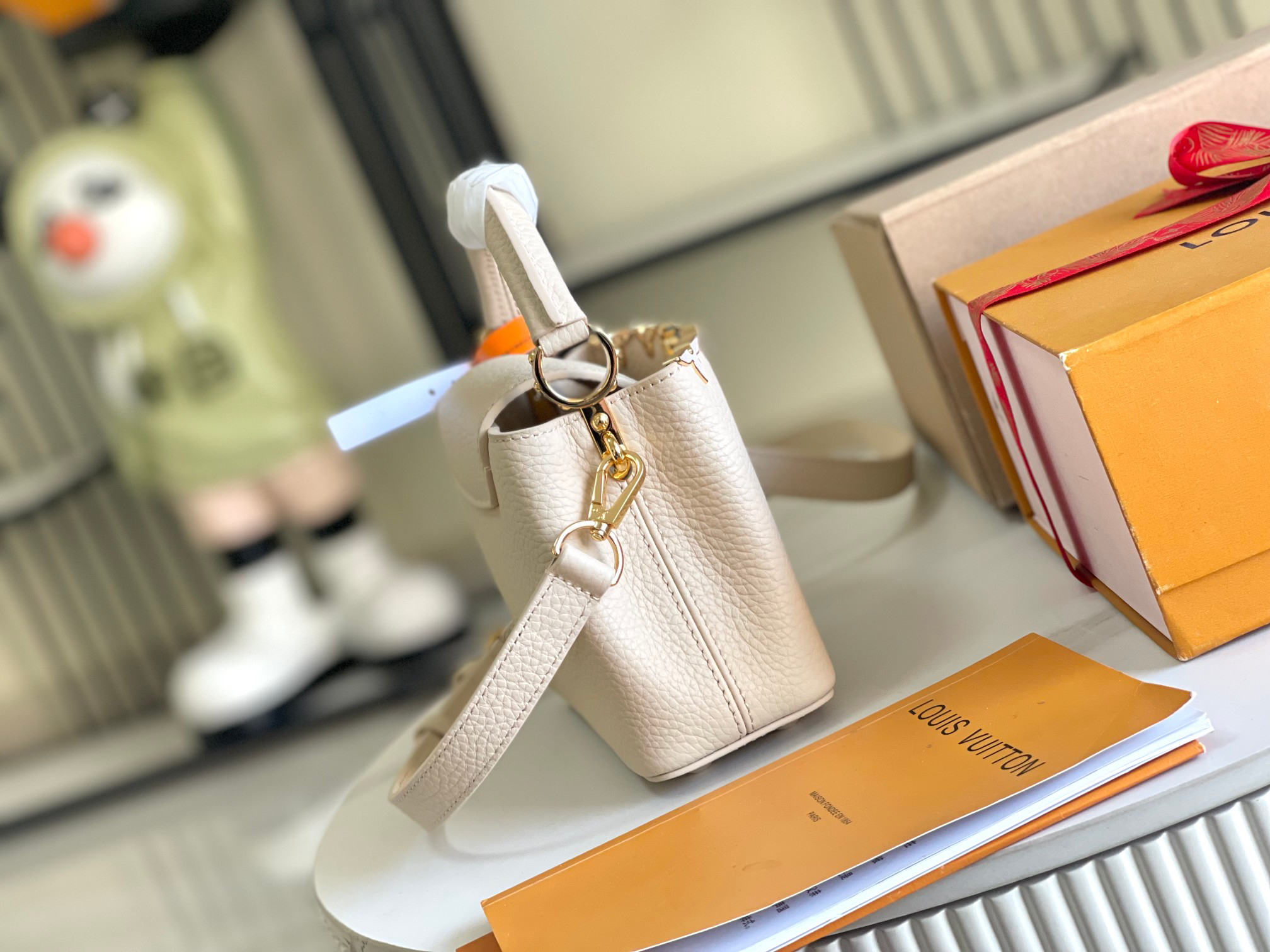Louis Vuitton Capucines Mini Flower Crown Handbag - Image 3