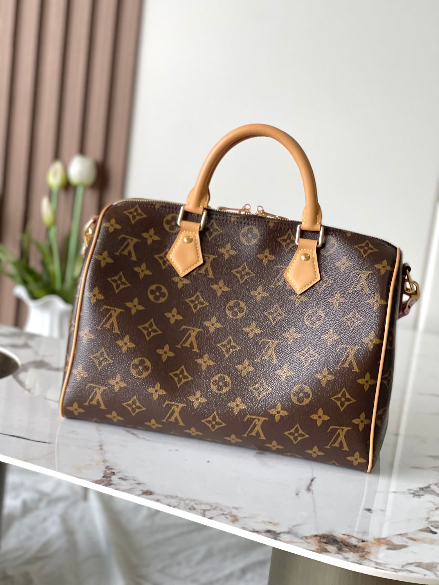 Louis Vuitton Speedy Soft 30 Handbag - Image 3