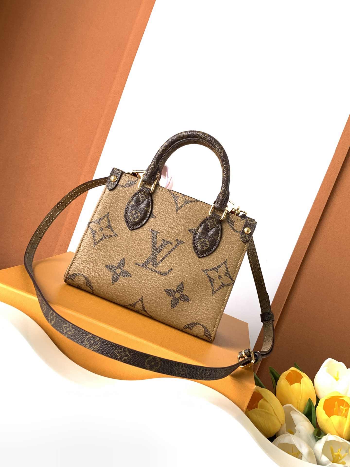 Louis Vuitton OnTheGo Tote Bag M46839 - Image 3